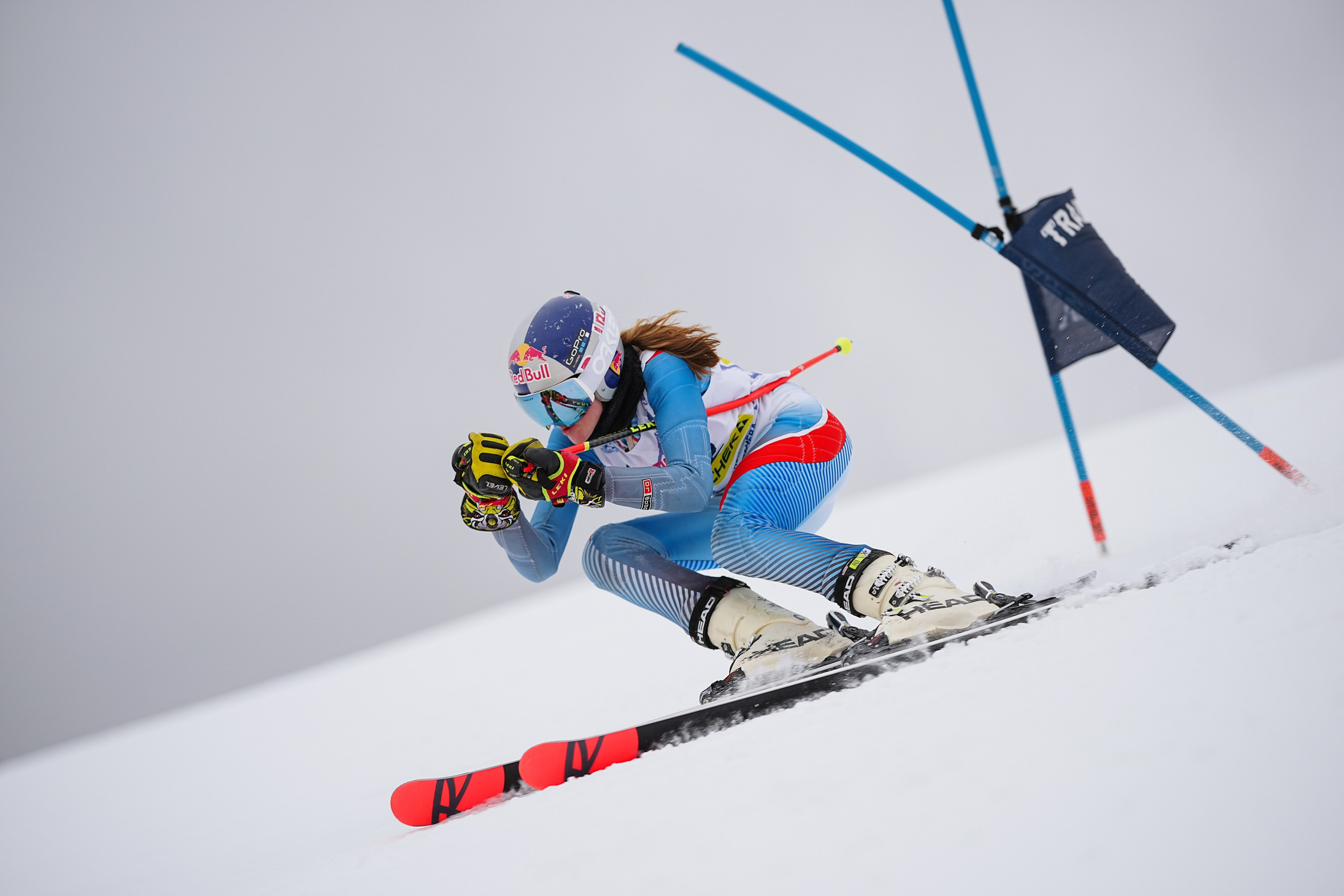 Фото с соревнований по горнолыжному спорту в Дмитровском городском округе Московской области 2022-2023. Фотограф Студитский Евгений