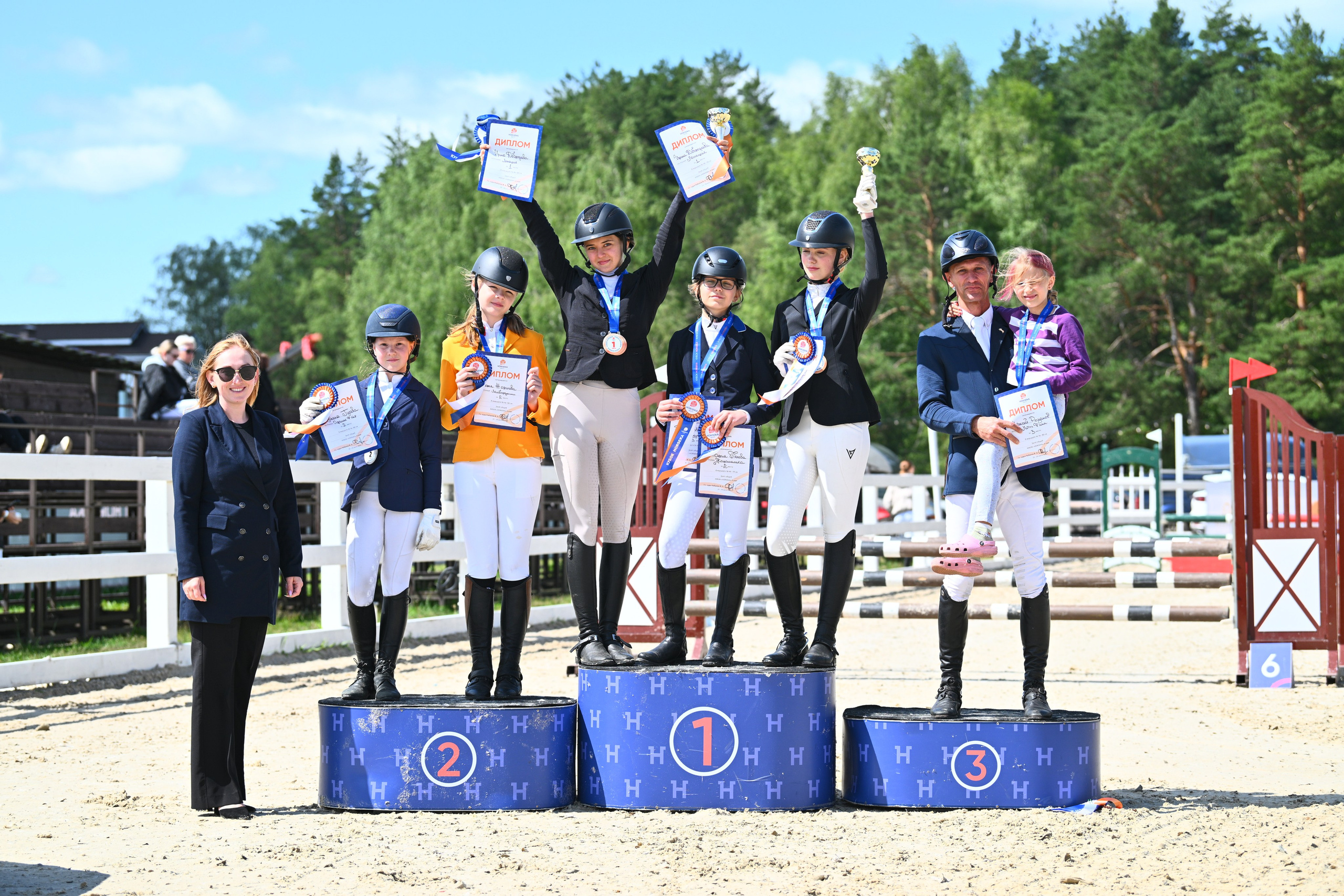 26 — 29 июня, КСК Хорсека, Дерби+муниципальное (1). ТУРНИРНАЯ КОННАЯ ФОТОГРАФИЯ, Руднева Ольга и Евгений Адеев