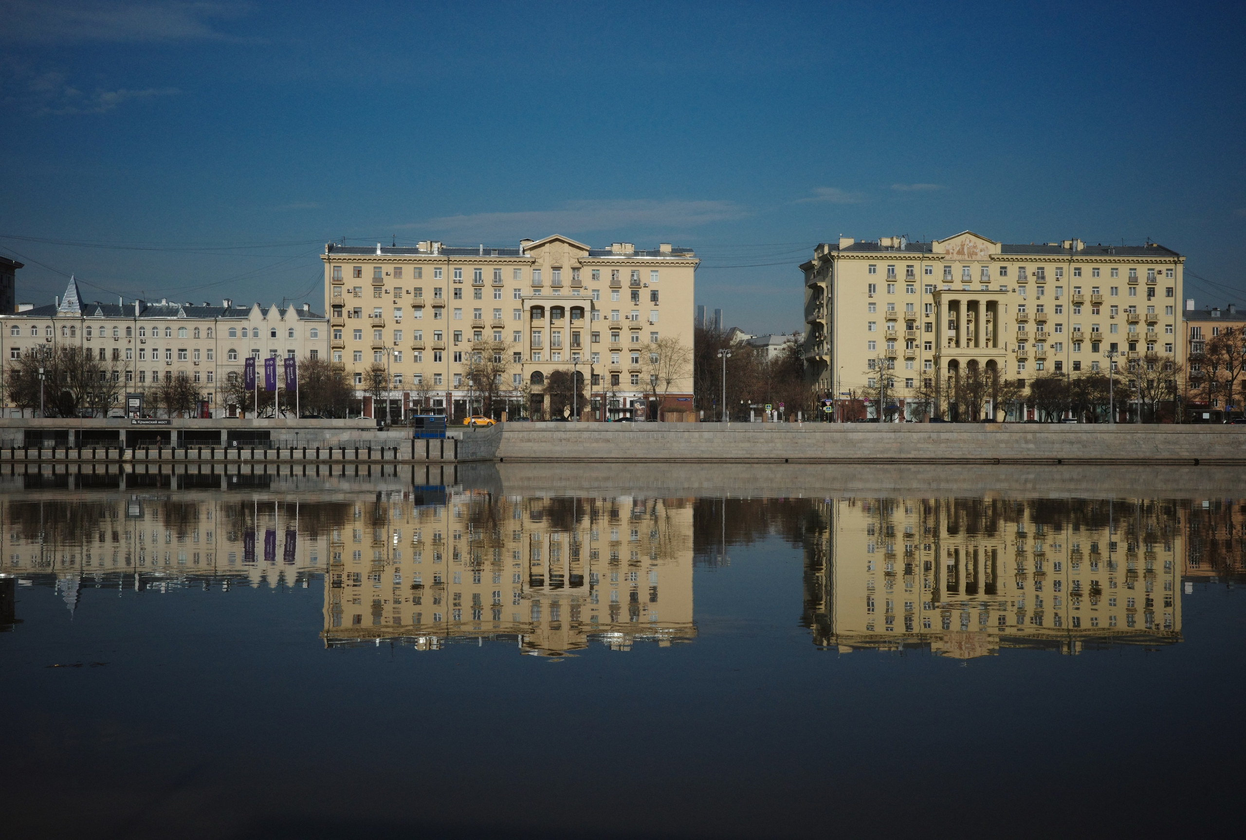 Новая Пушкинская набережная парка Горького 2026: 33 фото до скорого открытия. Проект «Фотокладовка»: блог уличной фотографии в формате street photo