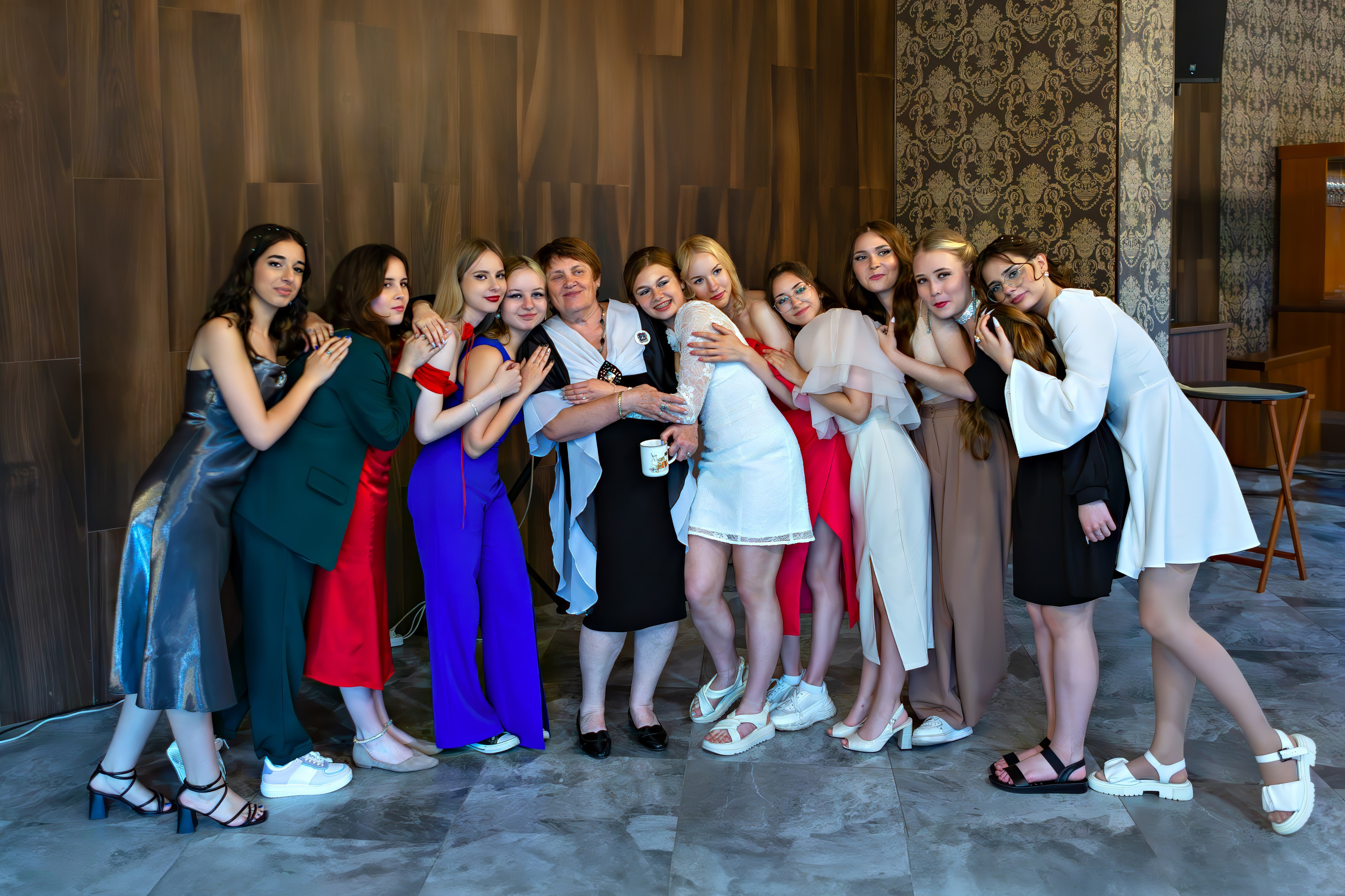 Выпускной. Выпускные альбомы и школьный фотограф в Подольске, Троицке, Щербинке, Москве и Московской области