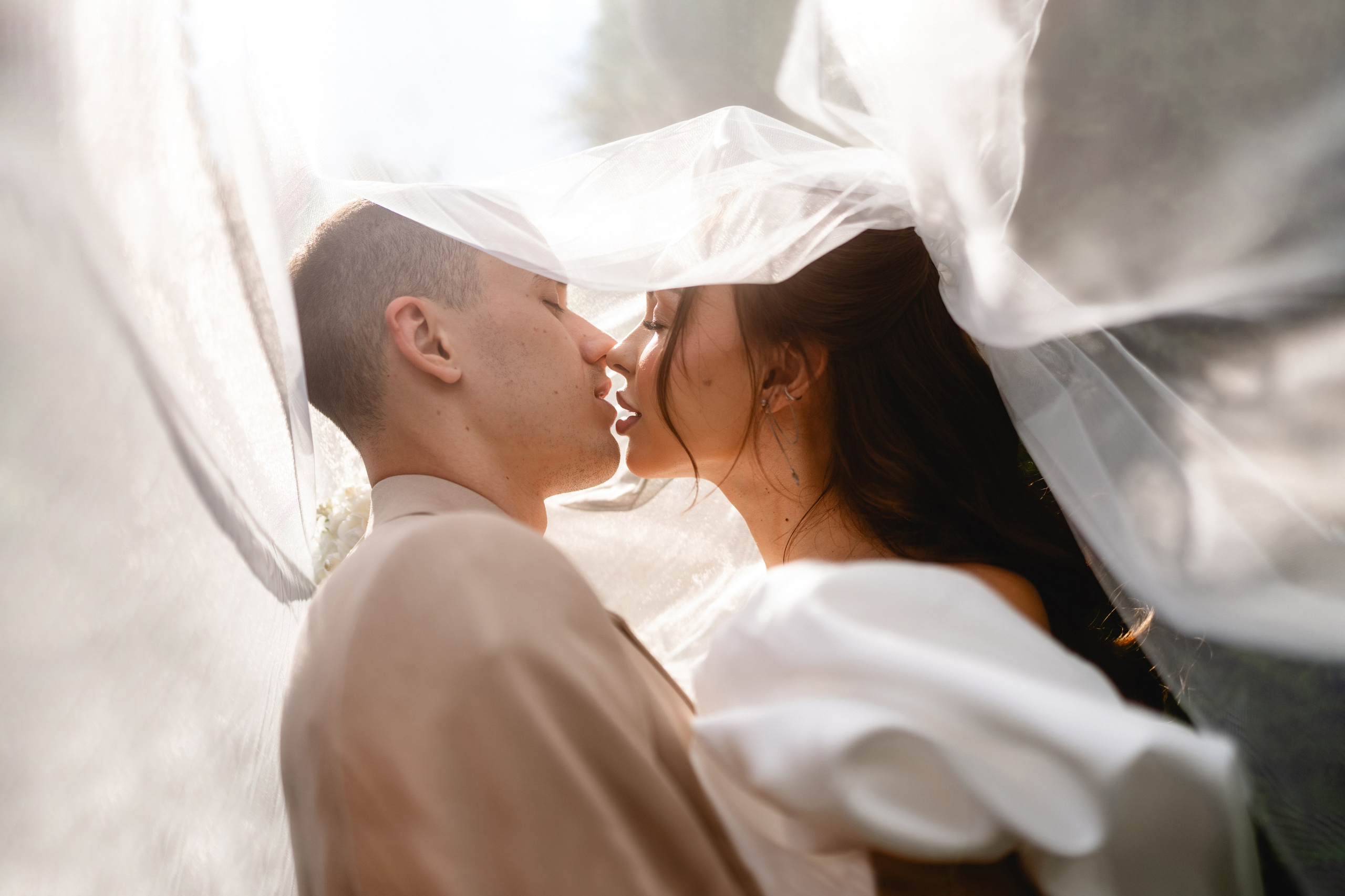 видео и фото съемка фотосессии жениха и невесты