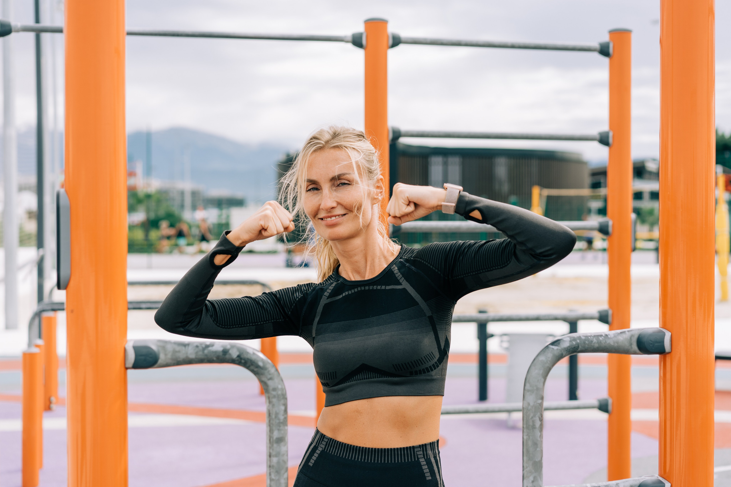 Разработка логотипа для «Stage Up». Студия графического дизайна Валерии Кадыровой