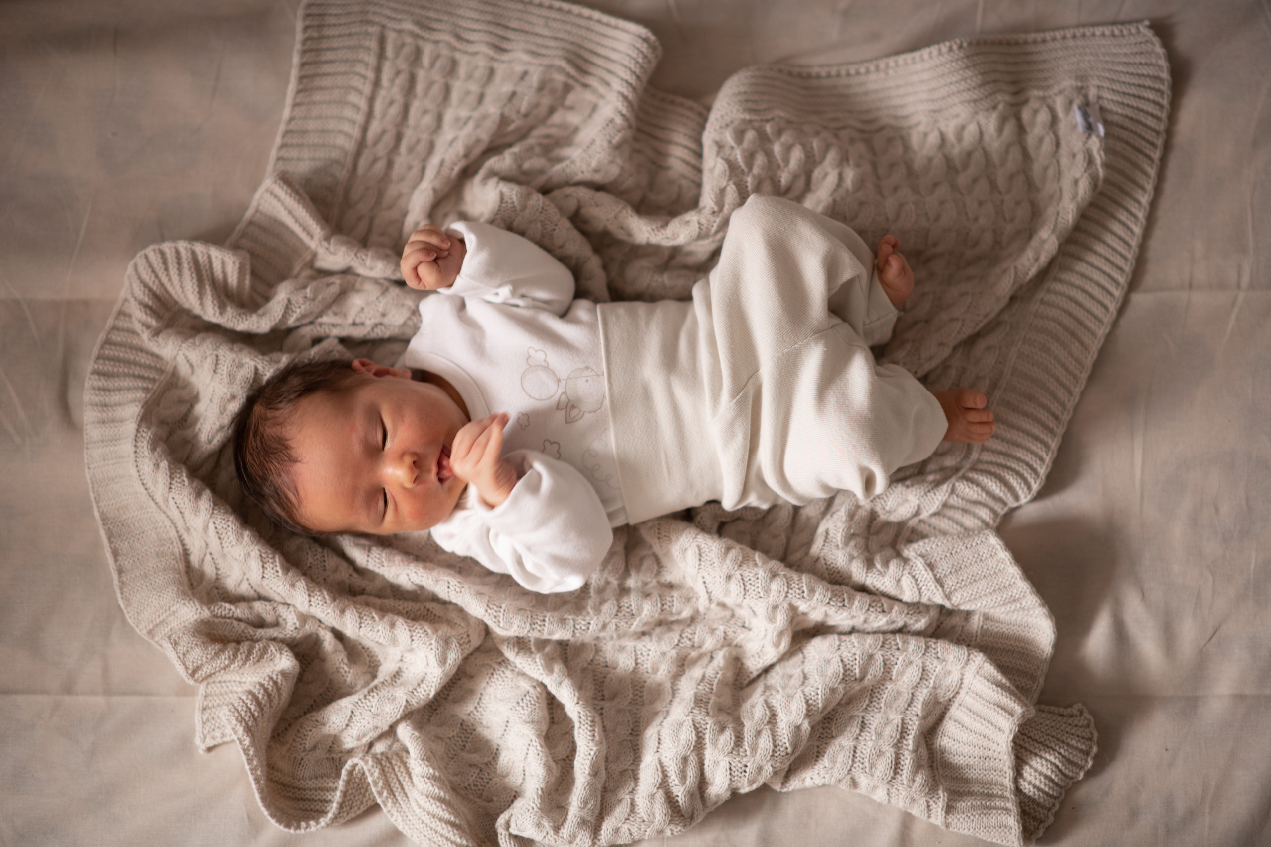 Фотосессия NEWBORN -life style. Творческая команда Ульяшевы, свадебная и семейная фотография. Кахахста