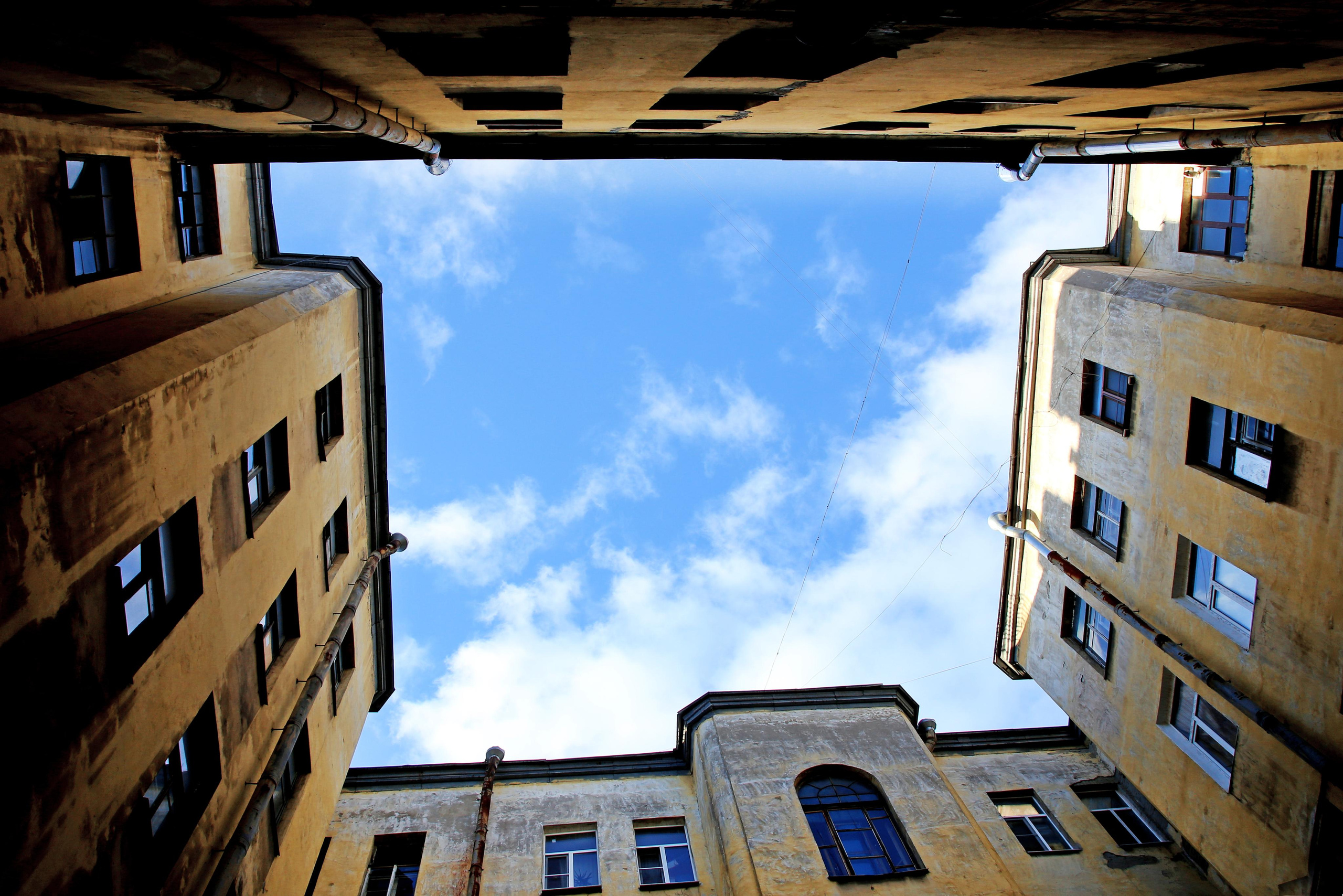 Большой Казачий переулок и дом купца Захарова. Фотограф Юля Постнова