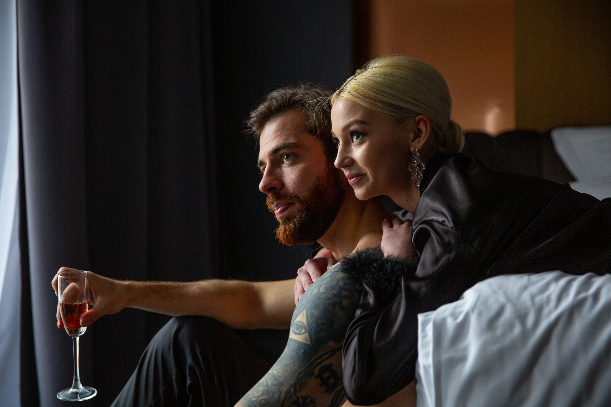 Wedding. Bride and groom — morning at the hotel. Visual artist, photographer Liana Darenskaya, Moscow