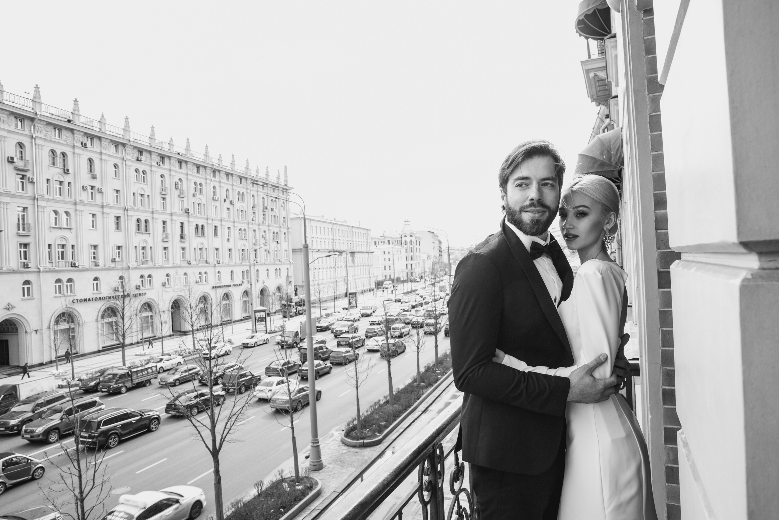 Wedding. Bride and groom — morning at the hotel. Visual artist, photographer Liana Darenskaya, Moscow