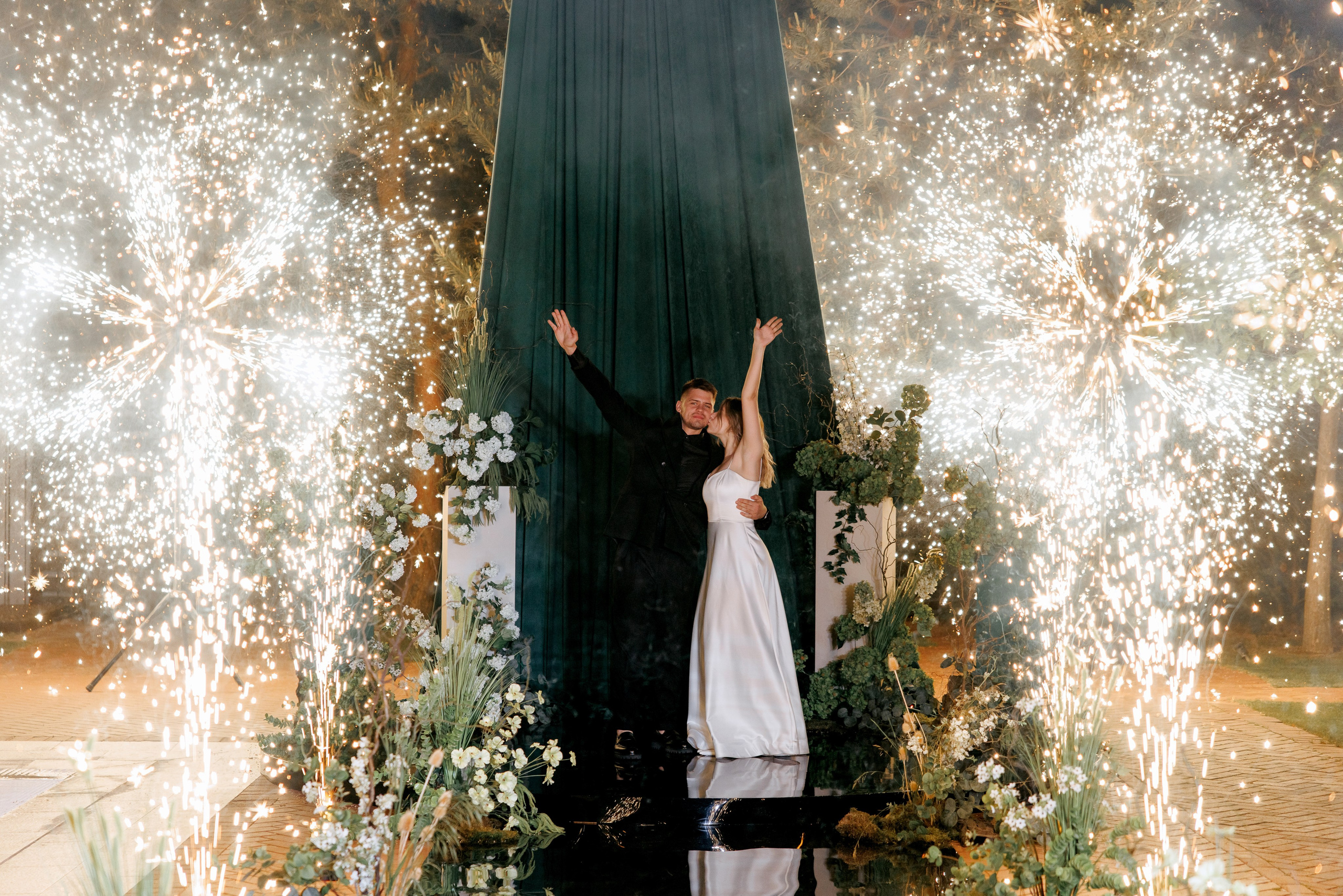 Услуги свадебного агентства в Ростове-на-Дону – Свадьба под ключ Студия событий ДЕЙЗИ. Студия событий ДЕЙЗИ. Организация мероприятий. Свадебное агентство в Ростове-на-Дону. Свадебный организатор. Организация свадьбы под ключ