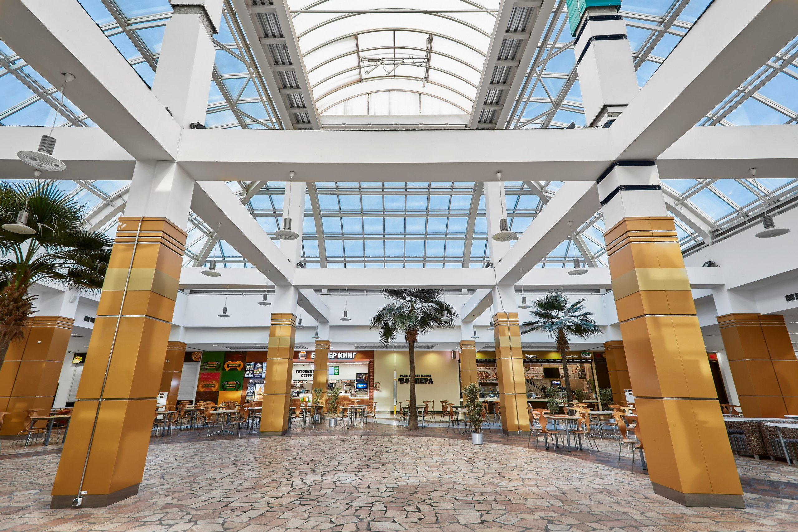 Фотосъемка торгового развлекательного центра Июнь в городе Красноярске