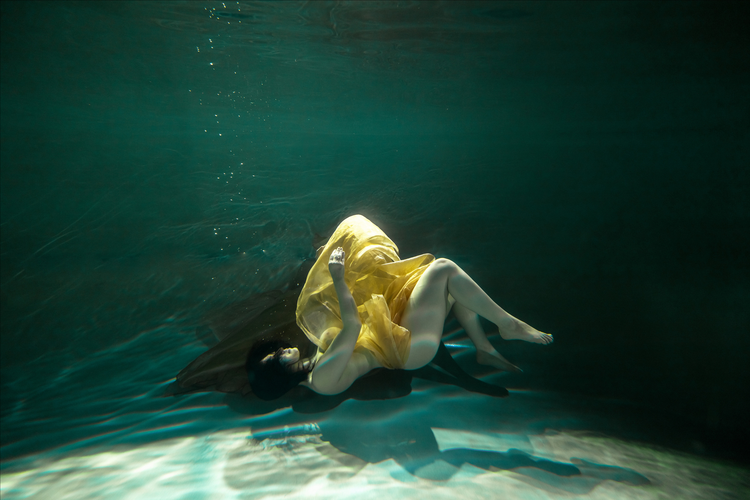 Фотосессия под водой или художественная подводная съемка в студии. Ангелина Богданова, междисциплинарная художница