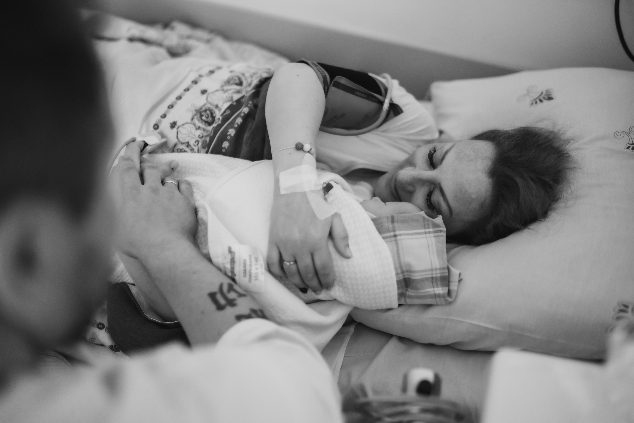Capturing the miracle: the ultimate guide to stunning labor and delivery photos
