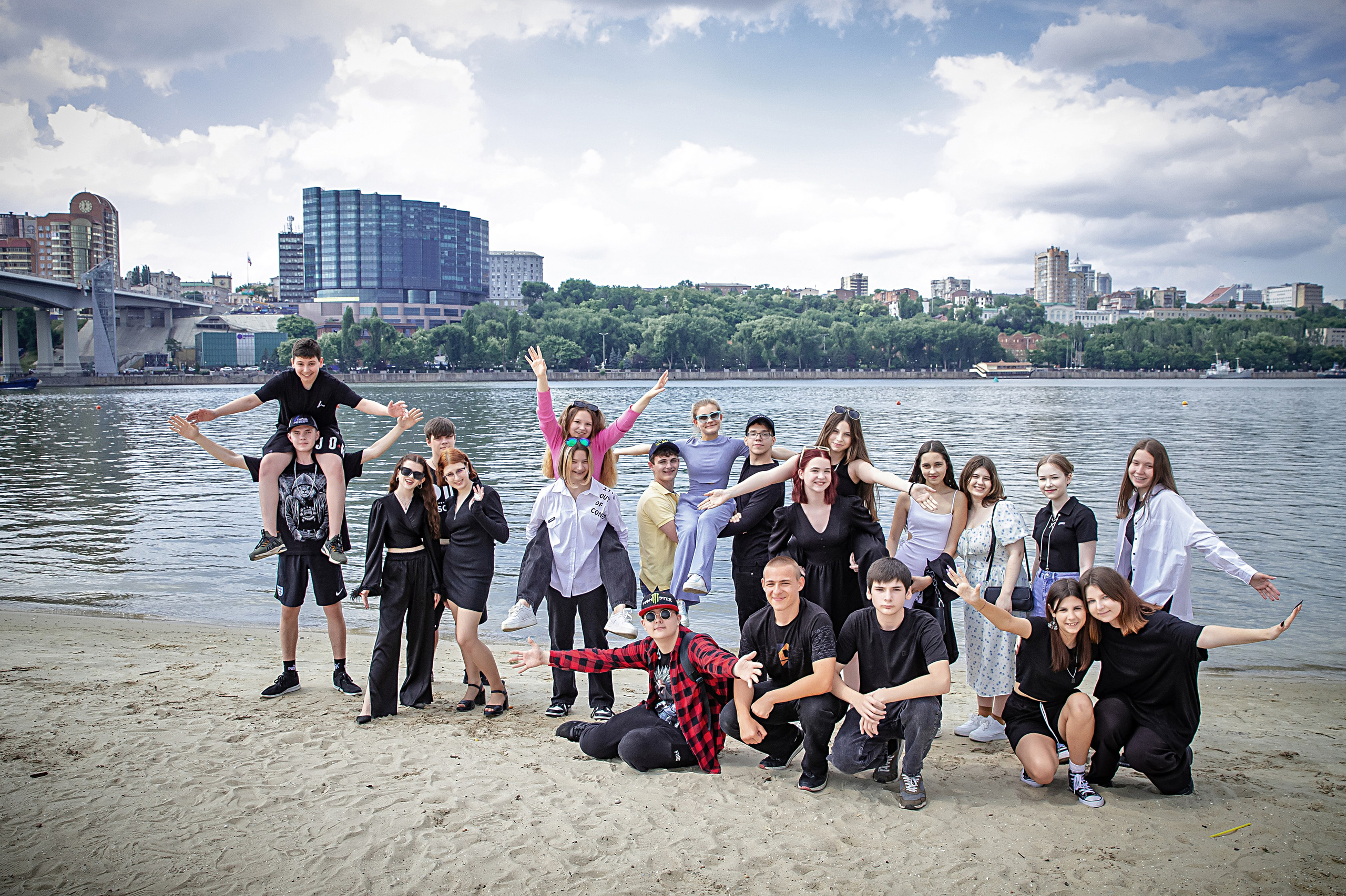 Фотостудии, где снимаем выпускников. Современные Выпускные Альбомы в Ростове-на-Дону