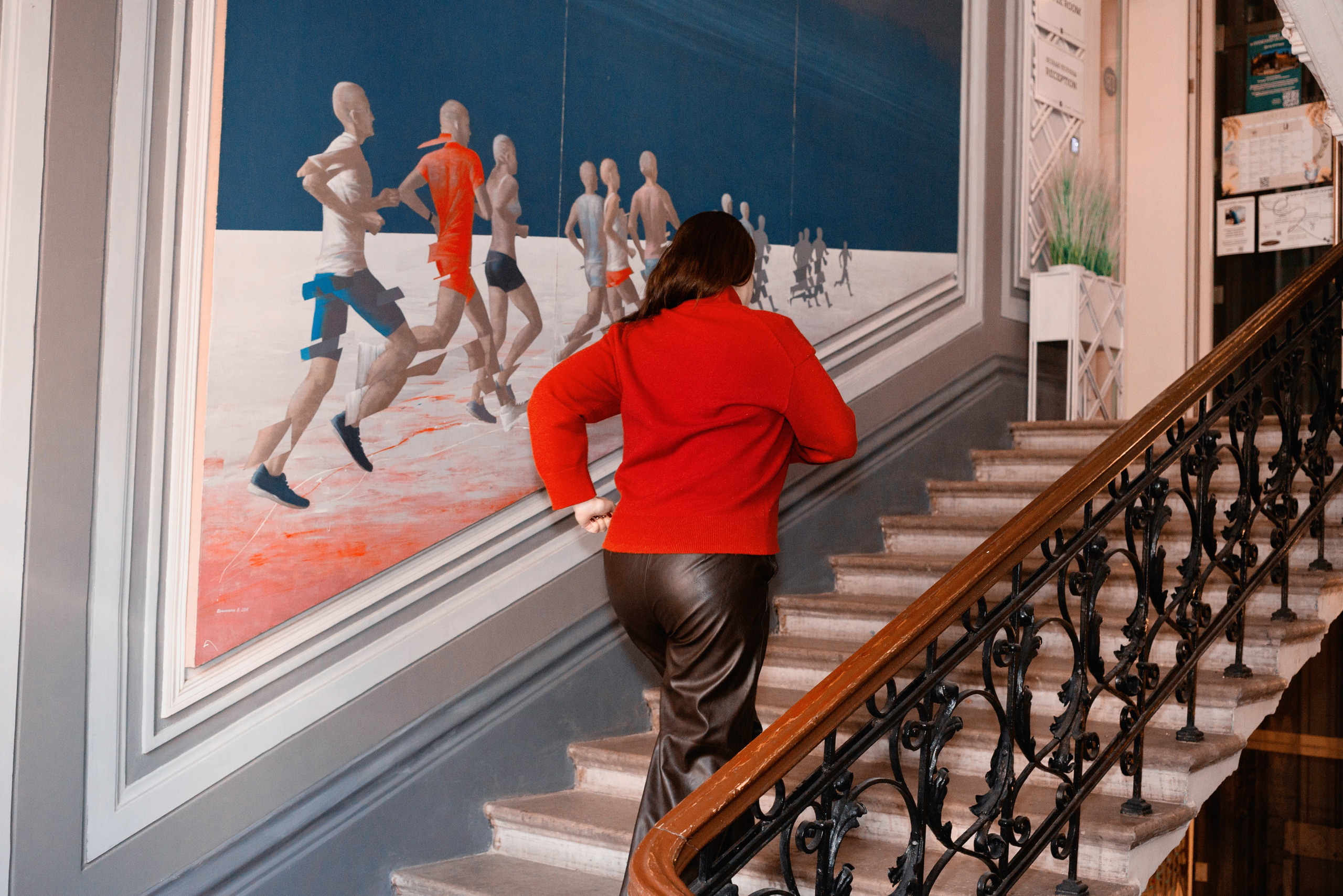 фотограф в спб, фотосъемка контента в Питере, интересные локации для фото в Санкт-Петербурге, коворкинг Ясная Поляна на Петроградской, парадные Петербурга