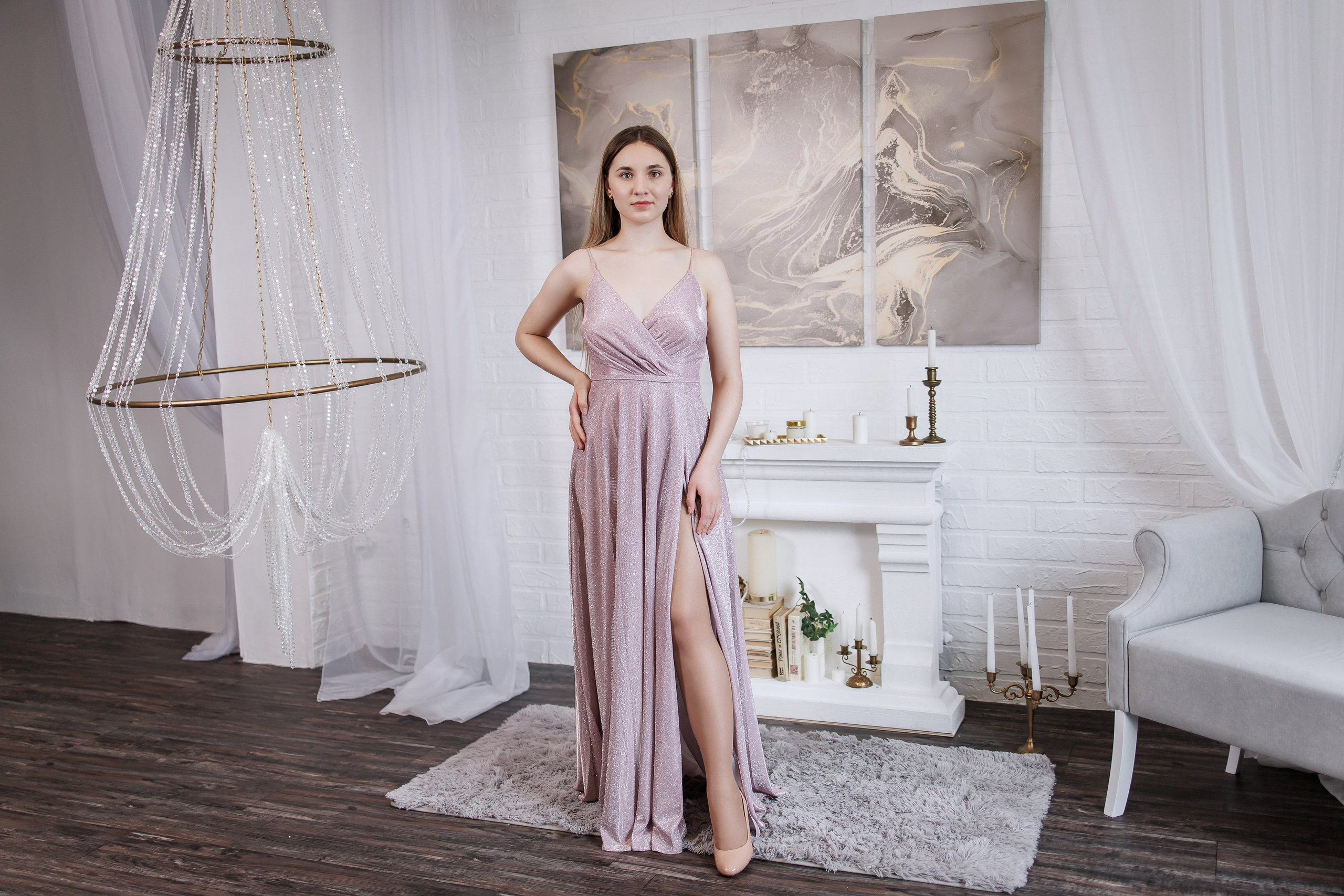 Длинные платья. Интерьерная фотостудия Background в Омске