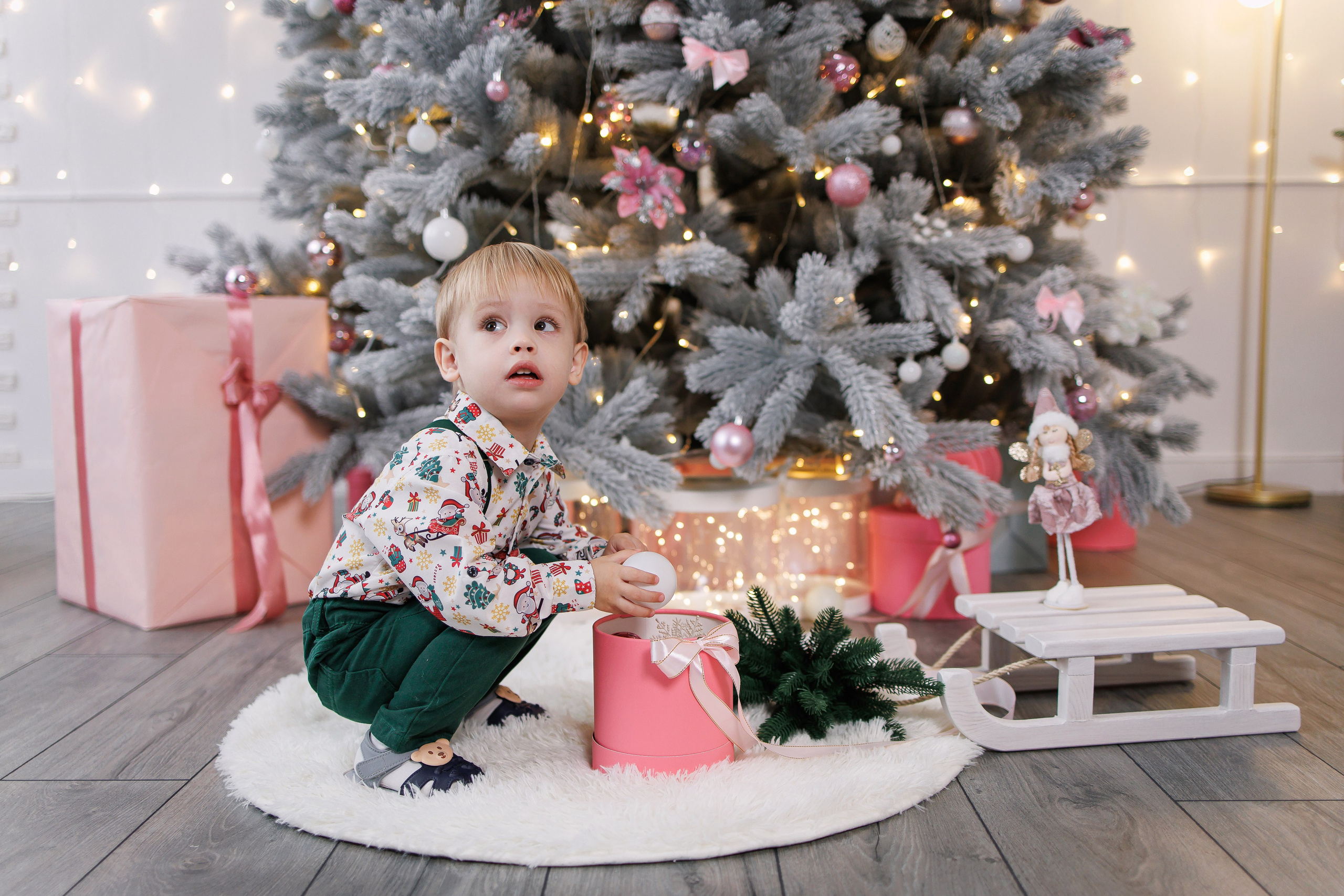 Новый год 2025-2026. Интерьерная фотостудия Background в Омске