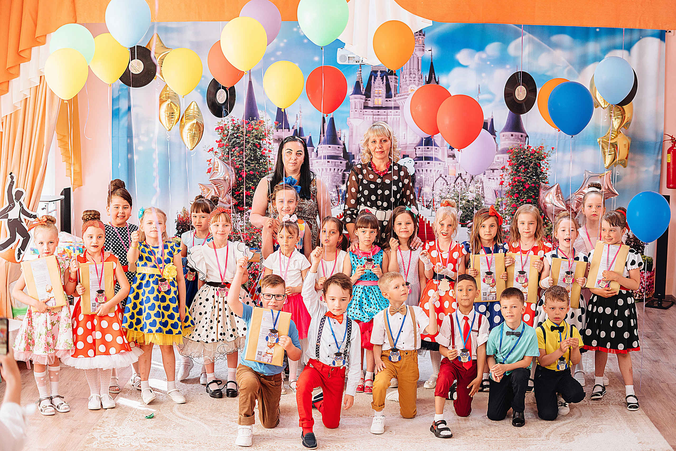 Фотосъёмка выпускного. Школьный фотограф в Челябинске. Выпускные фотоальбомы