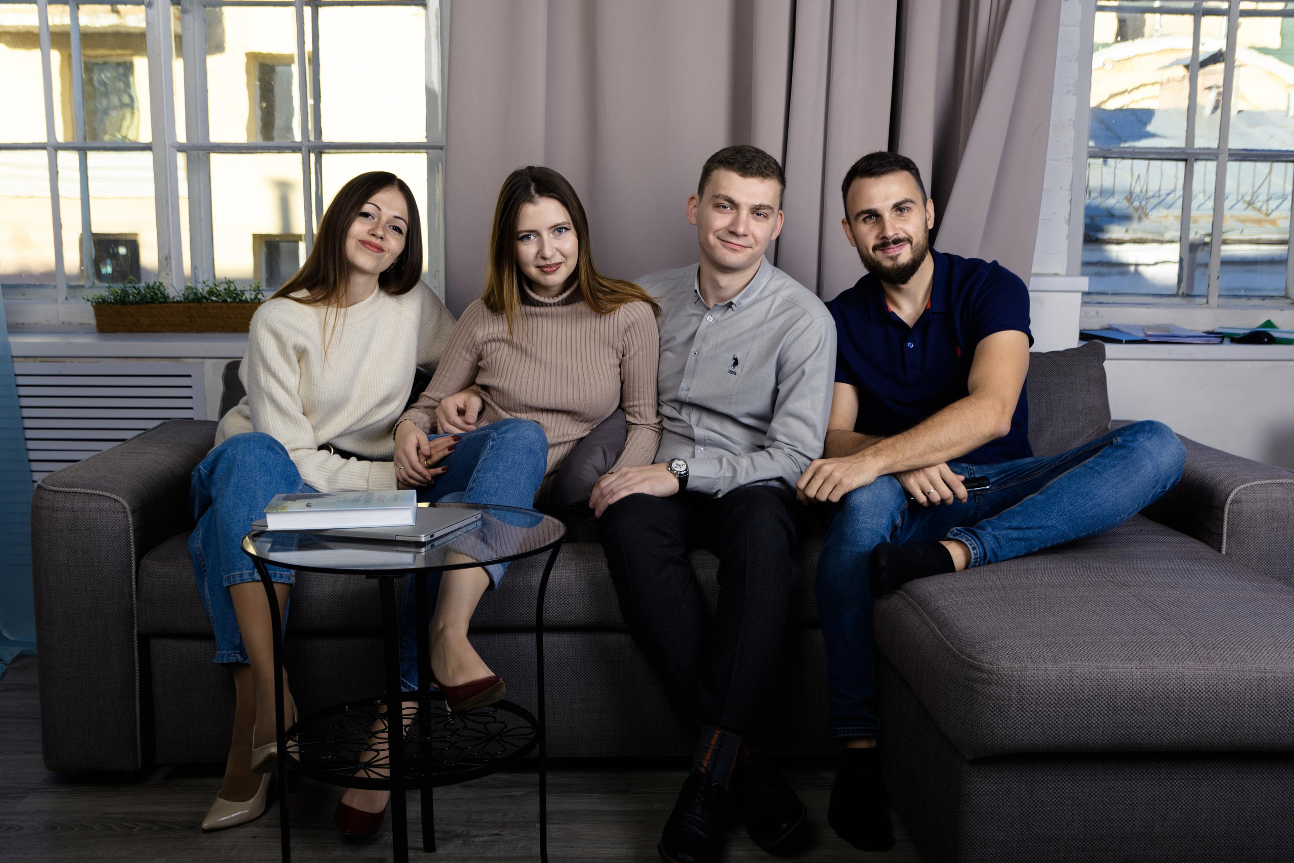 каталожная съемка, студийная съемка каталога, каталог платьев