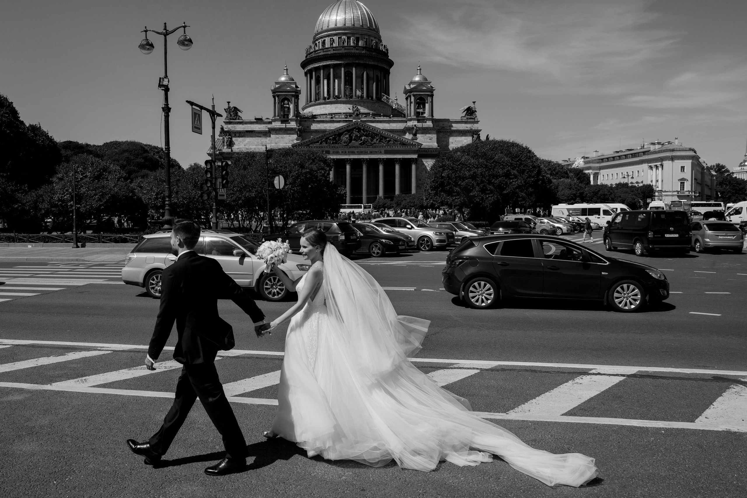 Услуги. Лиза Каражова