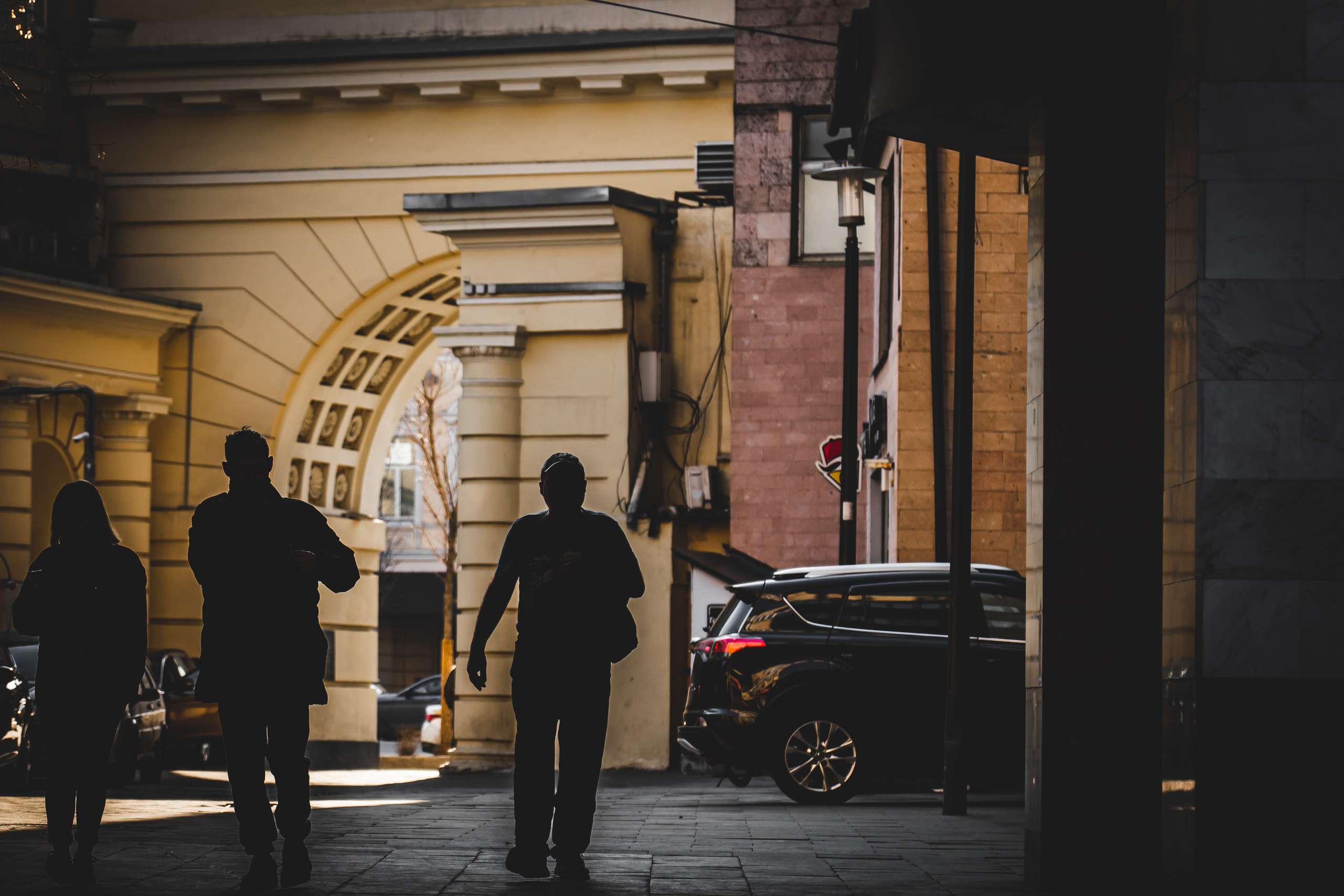 Метро Смоленская в Москве