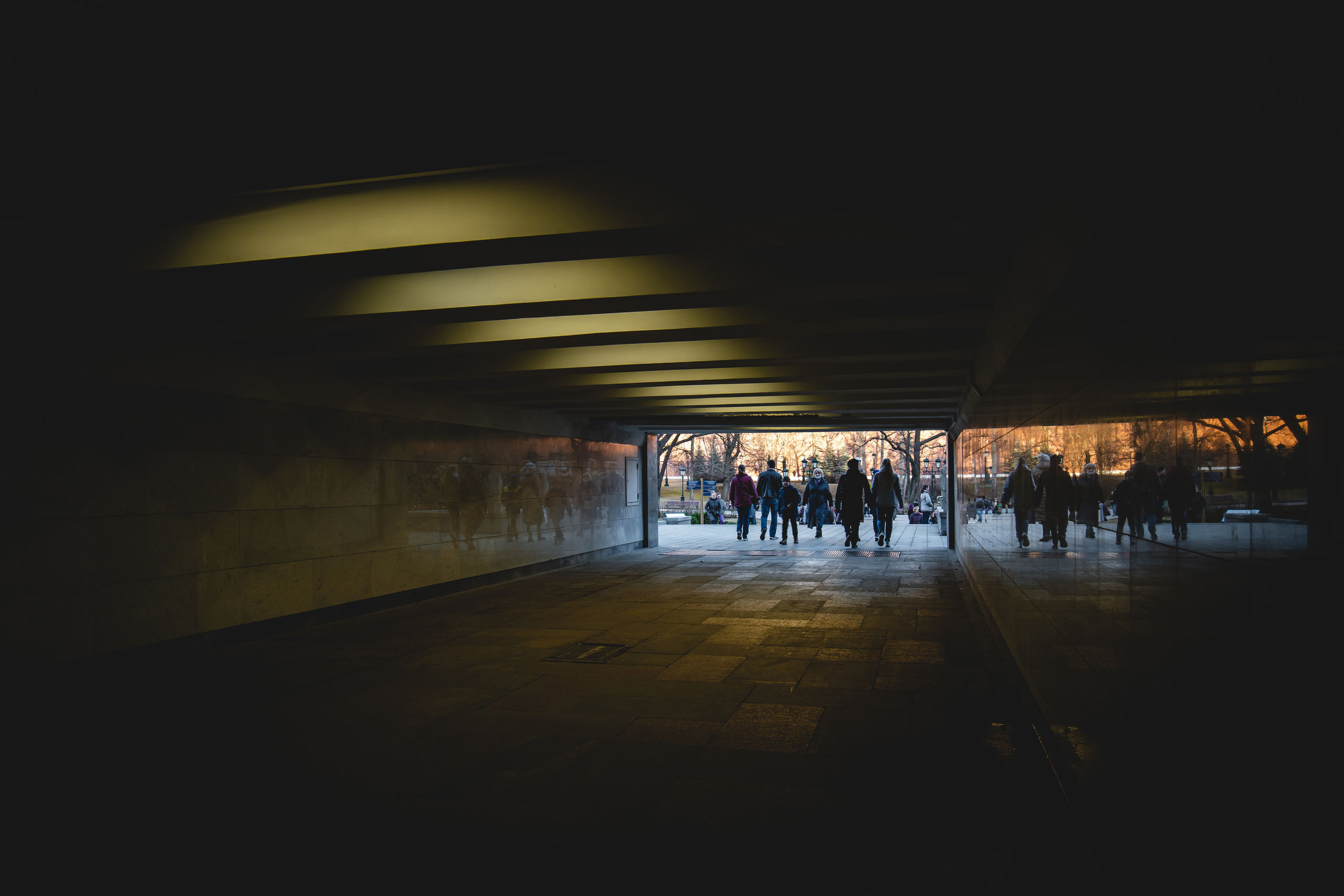 Переход из метро в Александровский сад