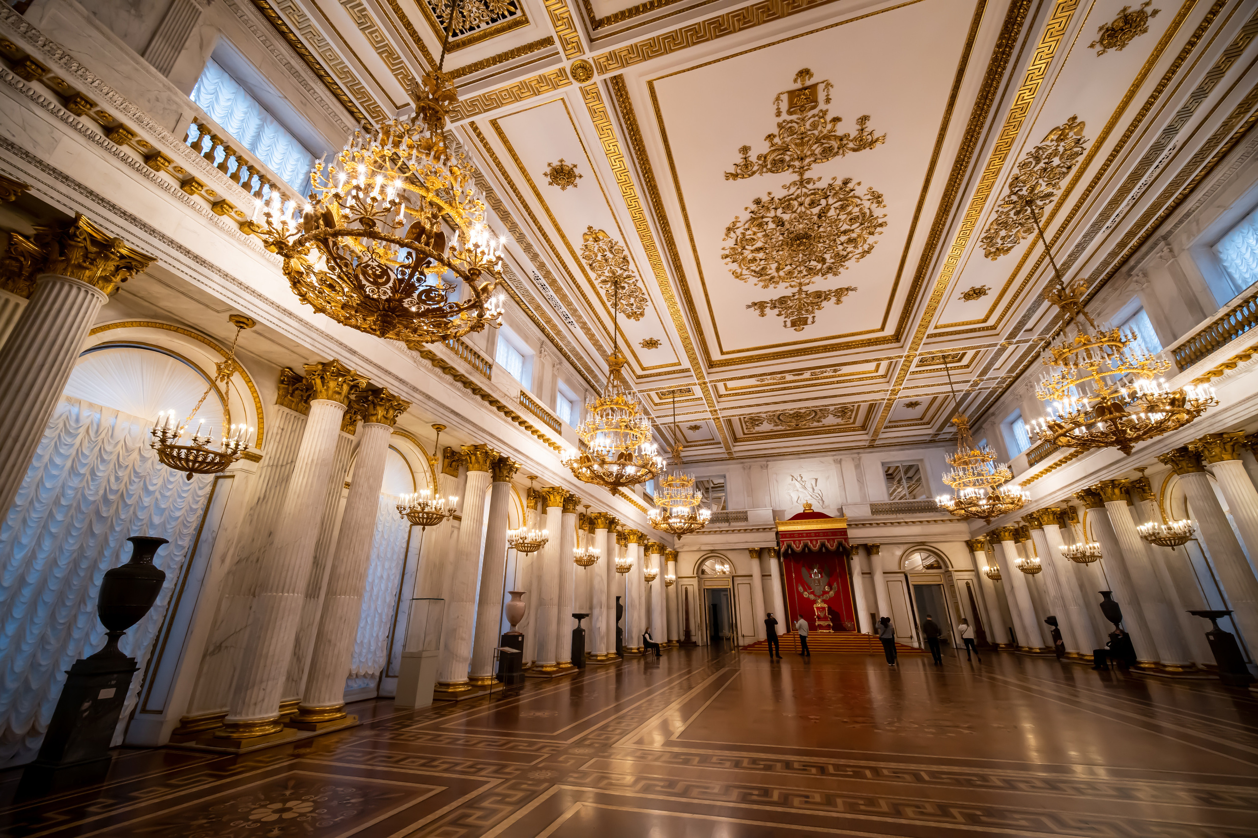 Георгиевский (Большой тронный) зал Эрмитажа