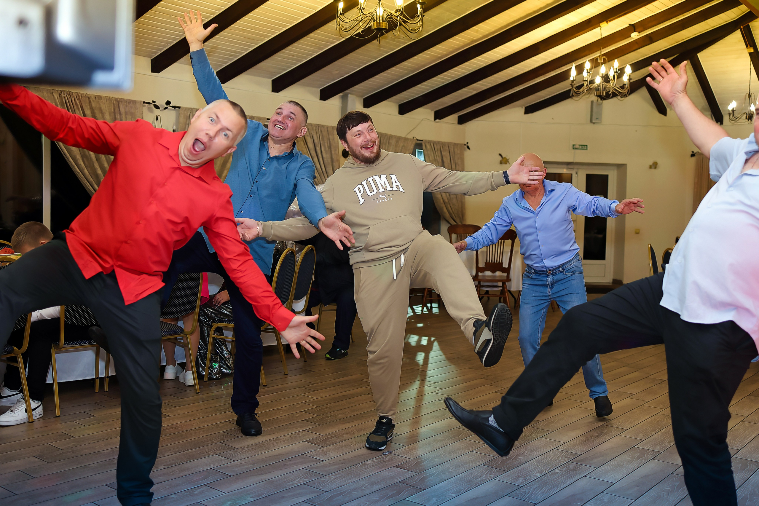 НаВеселе…)) Тамада (Ведущий) в Туле! Юбилеи, Свадьбы, Корпоративы! Ростовые куклы! И всё необходимое для Вашего Праздника!