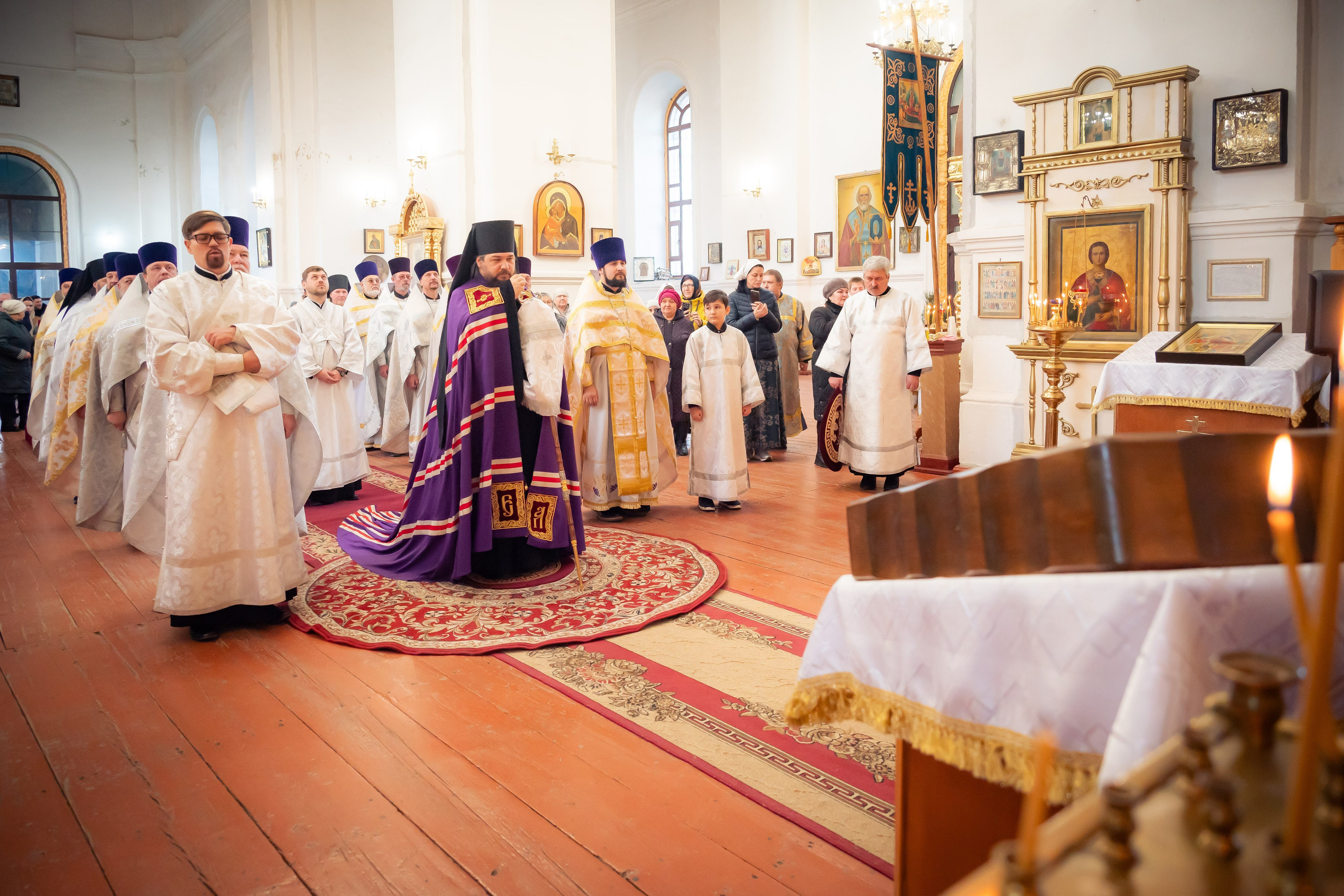 Антон и Татьяна Денисенко. Текущие съемки. Антон и Татьяна Денисенко — В храме