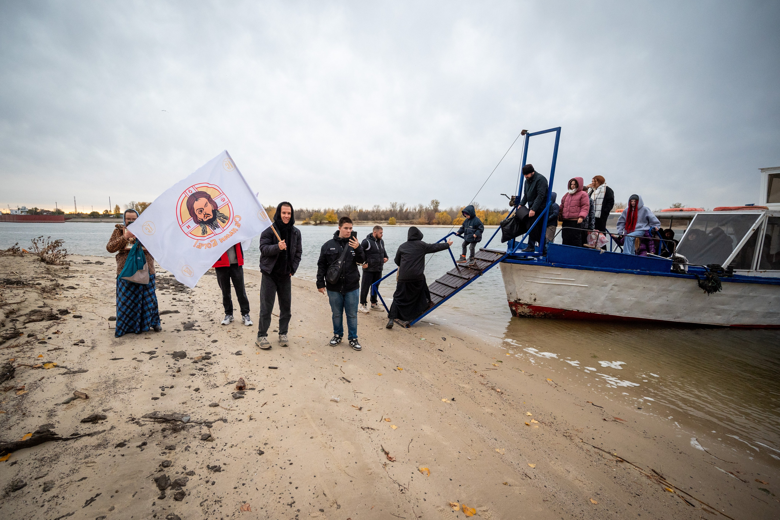 СЪЕМКИ — 2024. Антон и Татьяна Денисенко — В храме