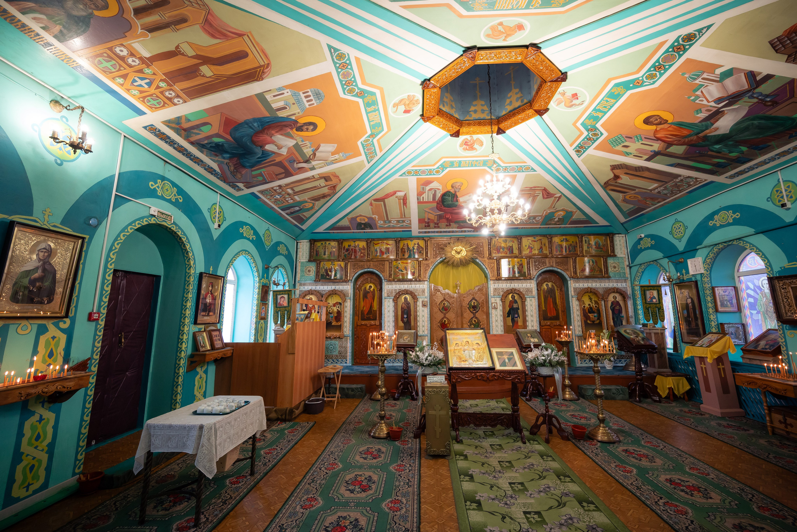 Антон и Татьяна Денисенко. Текущие съемки. Антон и Татьяна Денисенко — В храме