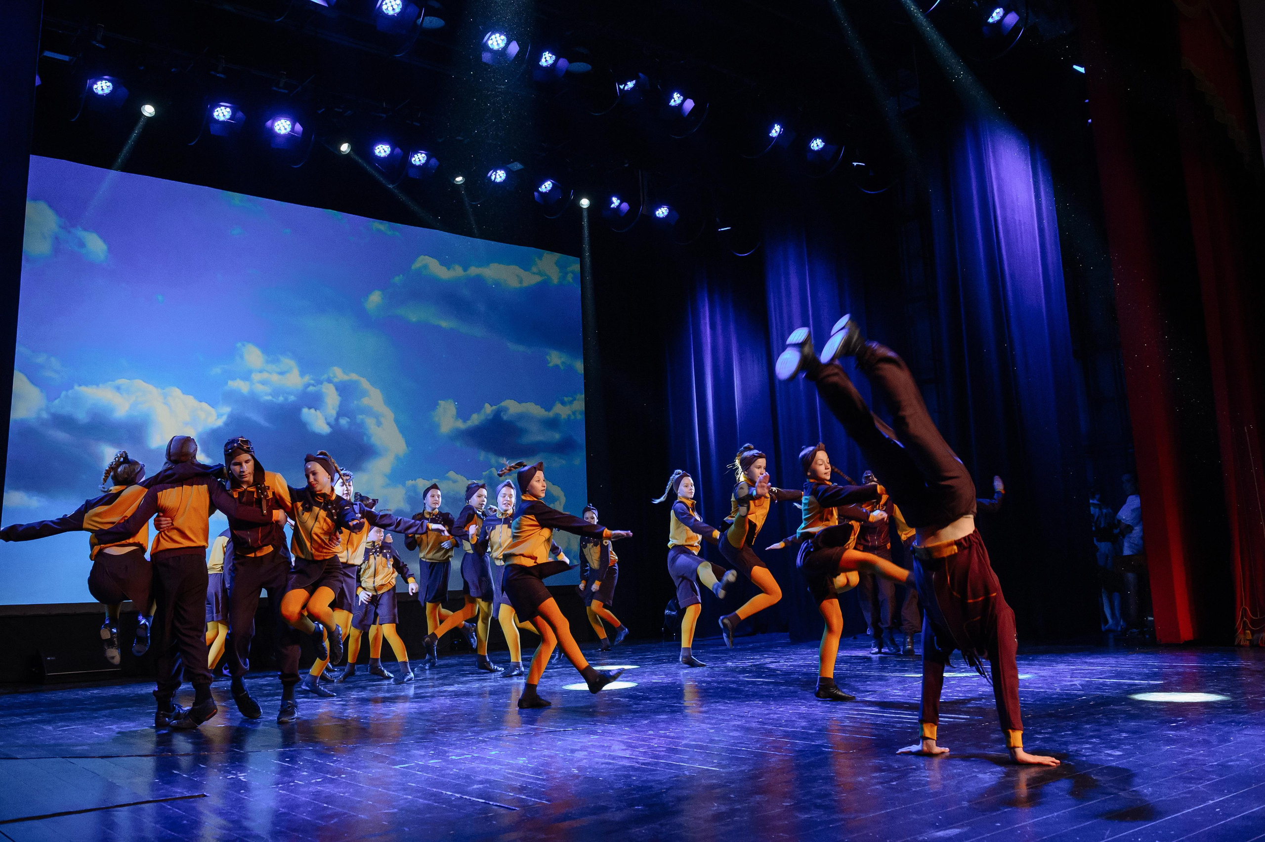 Отчетный концерт школы танцев «Хамелеон». Репортажный и свадебный фотограф в Курске Борис Захарчук