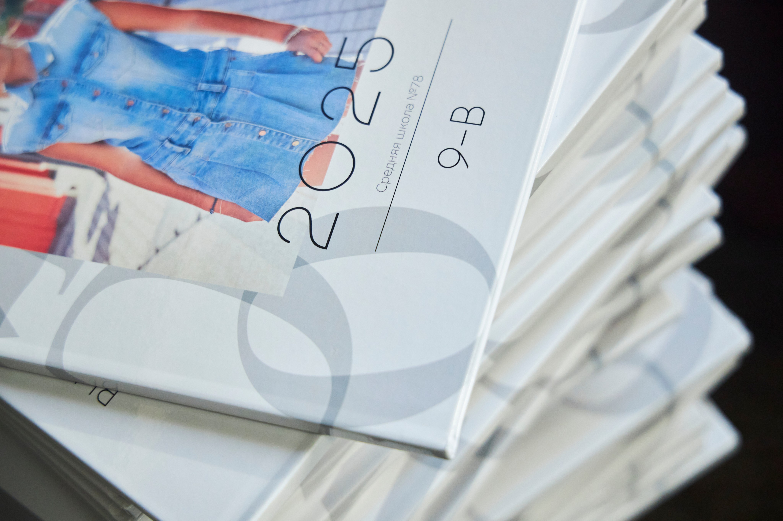 Альбомы для старшей шолы. Фотосъёмка и фотоальбомы от Зара Фото