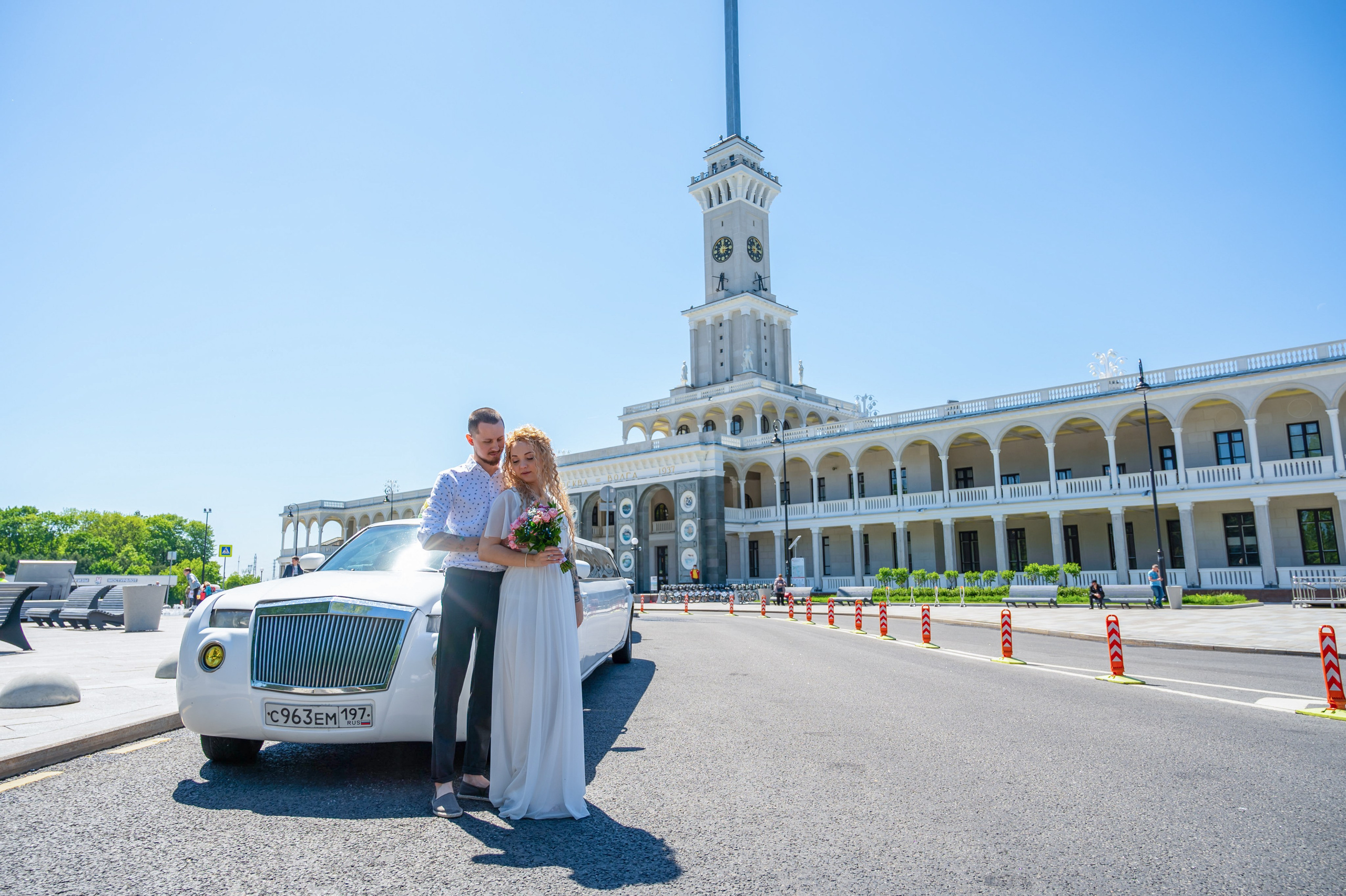 Речной вокзал как локация для свадебной фотосессии, фотограф Павел Коротков, бронь даты по ссылке на сайт