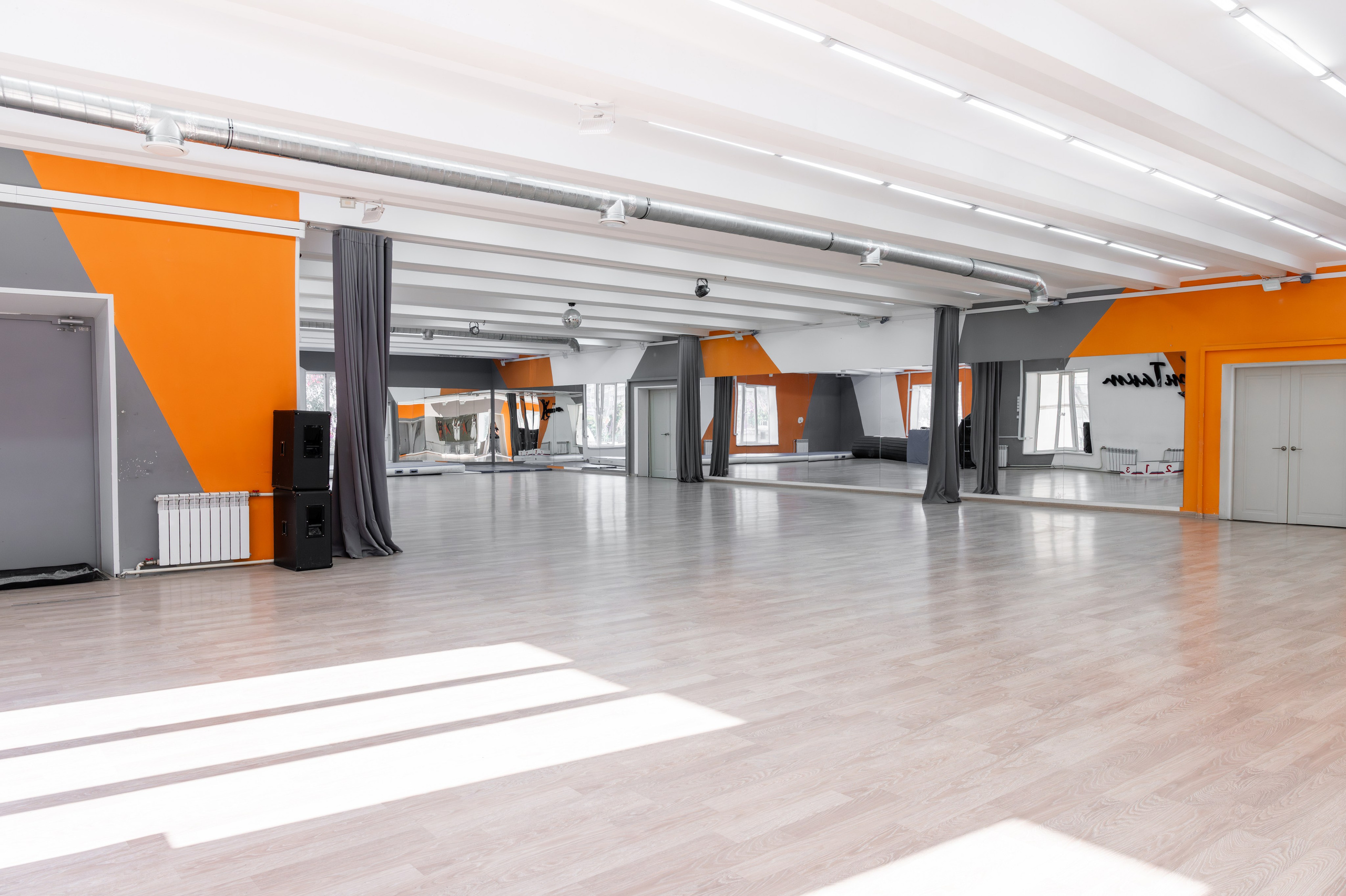 КонТакт — спортивные бальные танцы в Москве