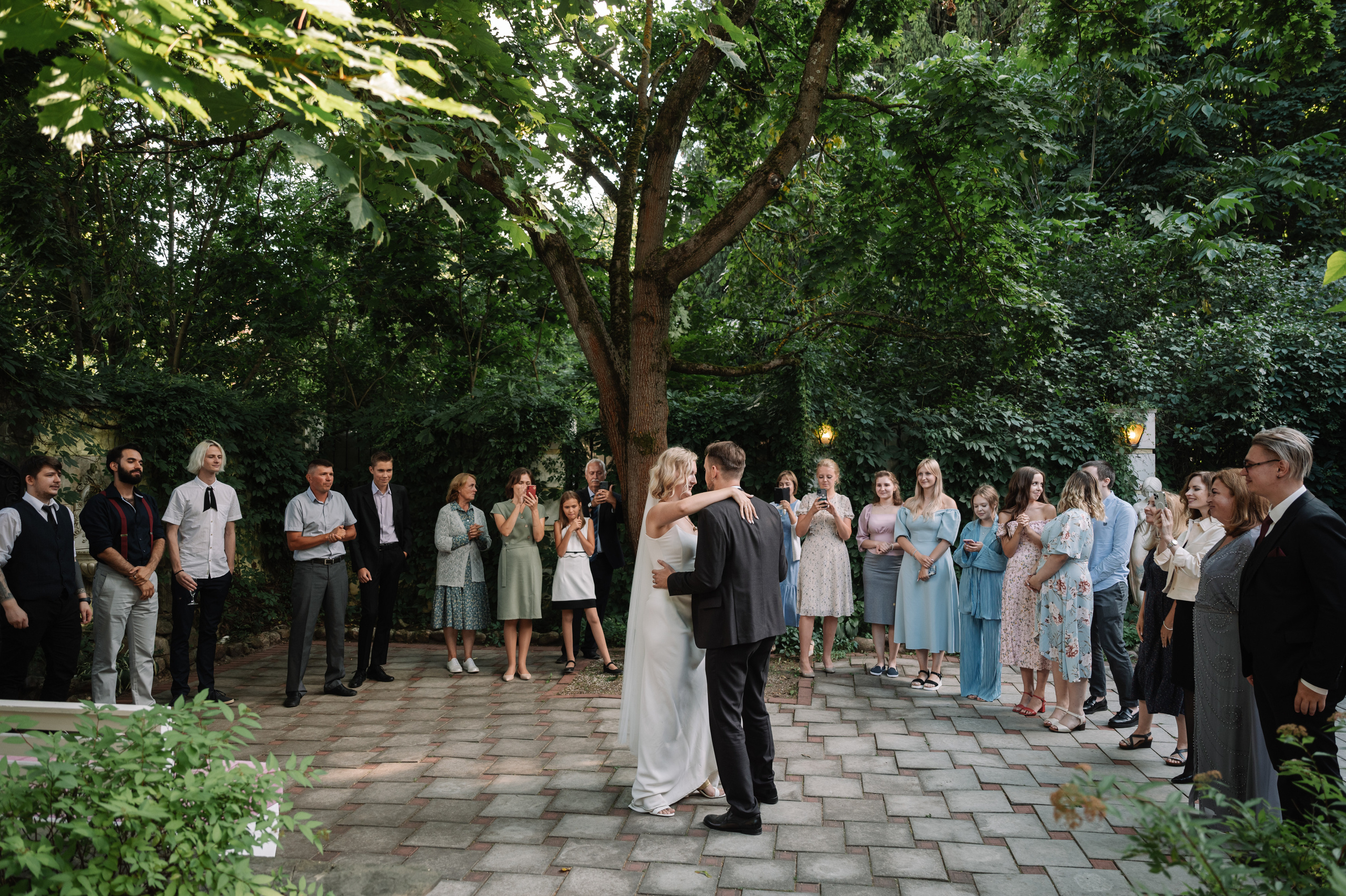 камерная свадьба и первый танец