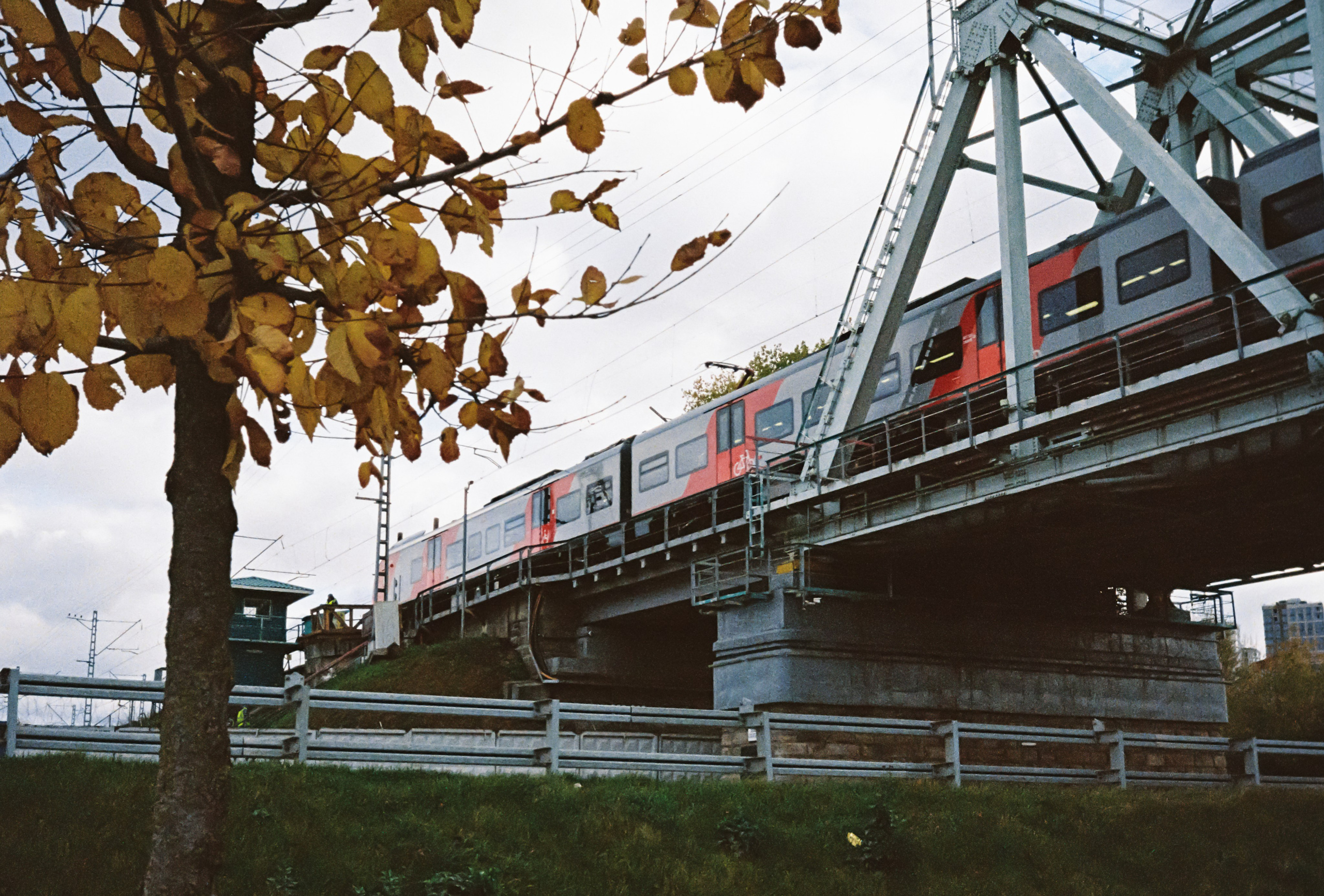 Мост МЦК с поездом