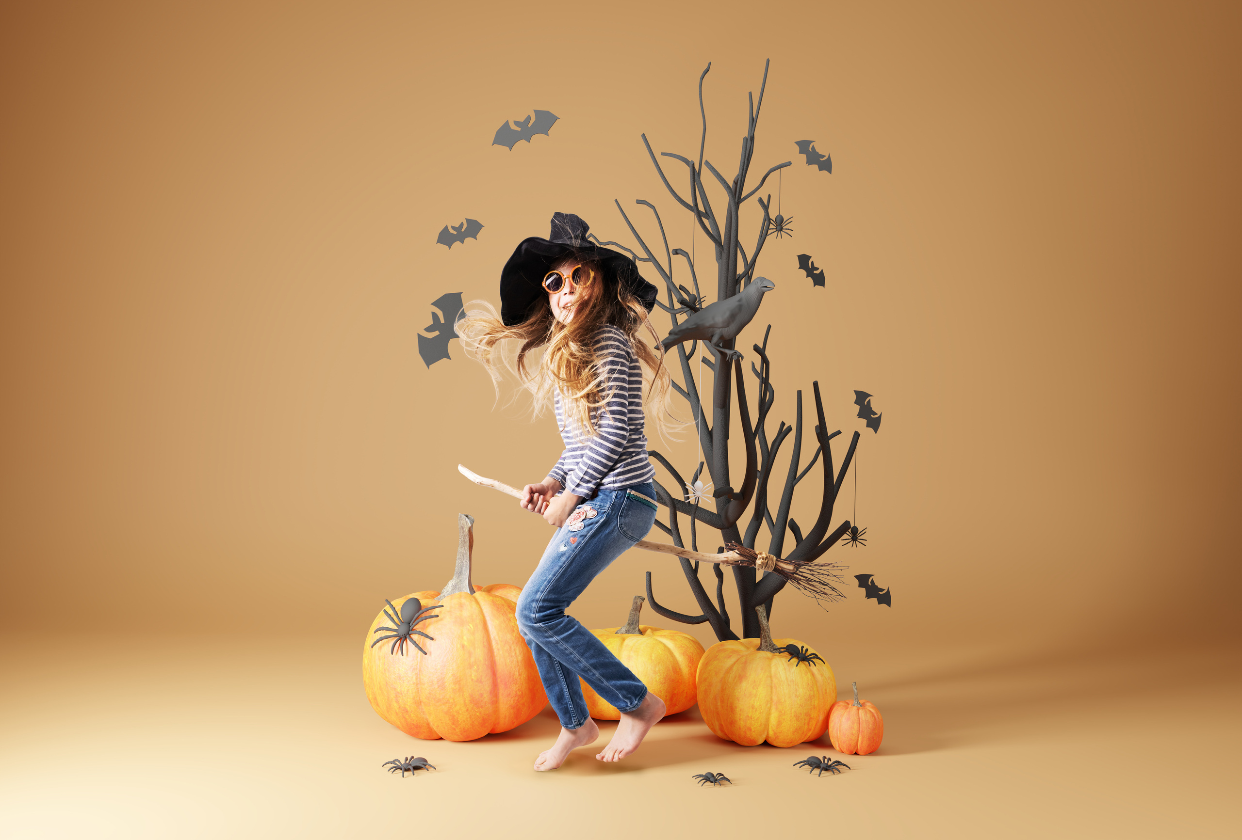 Праздники. Купить коммерческие фотографии для использования в дизайне и рекламе