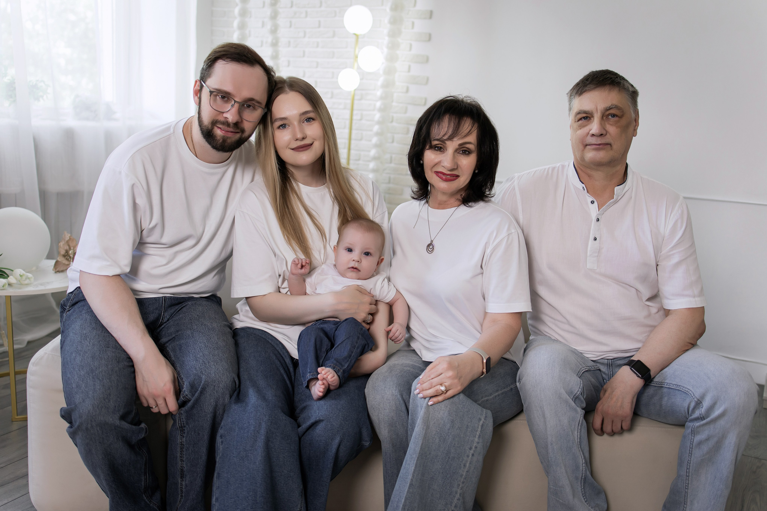 Штатный фотограф. Интерьерная фотостудия Background в Омске