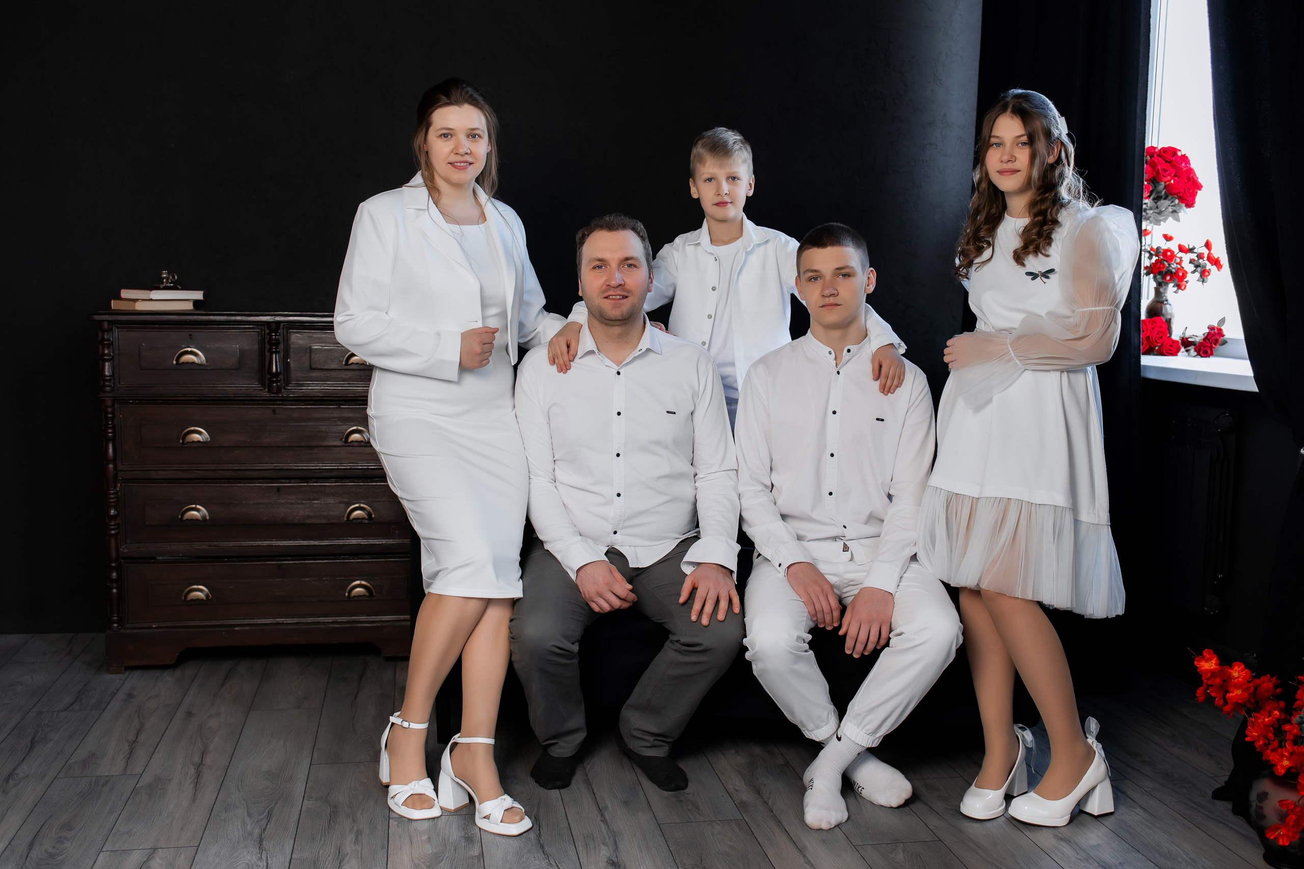 Штатный фотограф. Интерьерная фотостудия Background в Омске