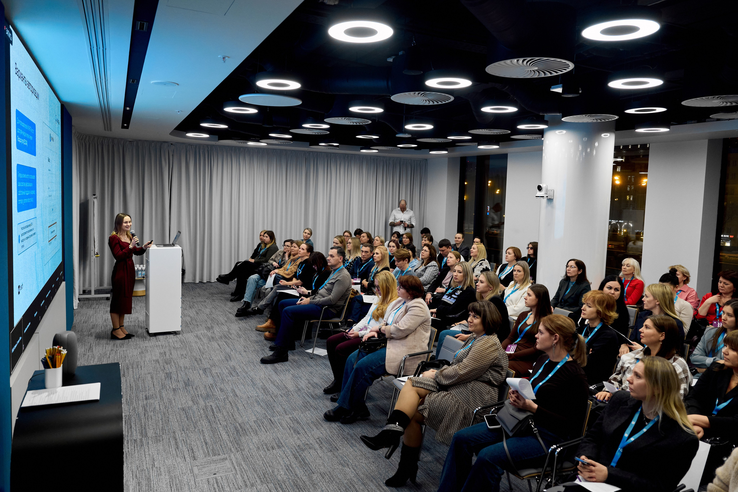 Фотосъёмка эвент мероприятий, фотосъёмка конференций, фотосъёмка выставок, фотосъёмкой презентаций, фотосъёмка корпоративов, фотосъёмка дней рождений. фотосъёмка в Москве. 