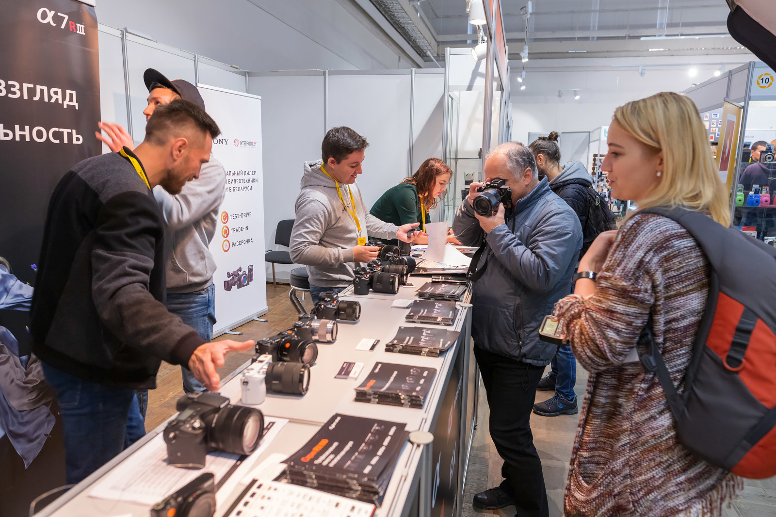 Поездка фотоклуба на выставку. Фотограф Евгений Стельмах в Молодечно и Минске
