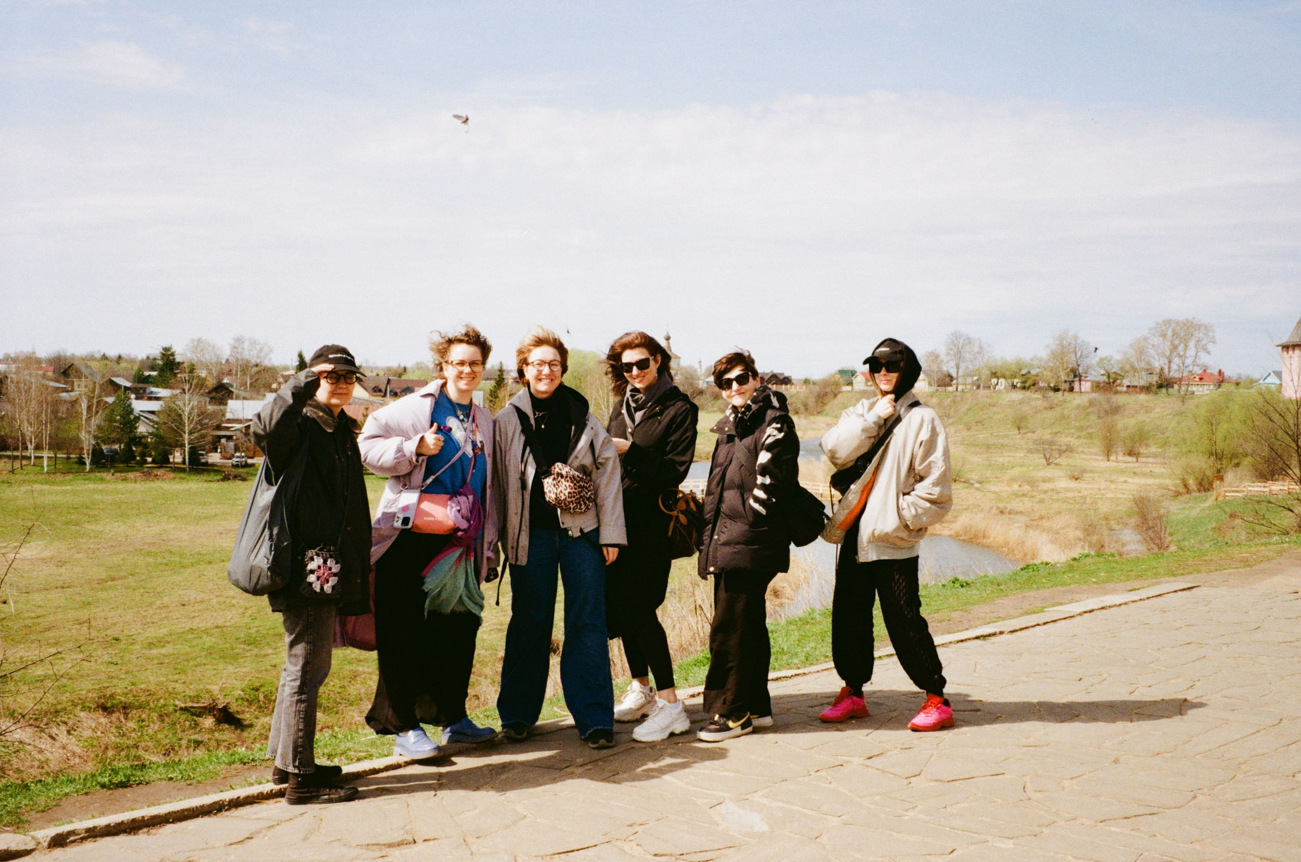 Mending girls. Фотограф · barwarm35mm · Москва