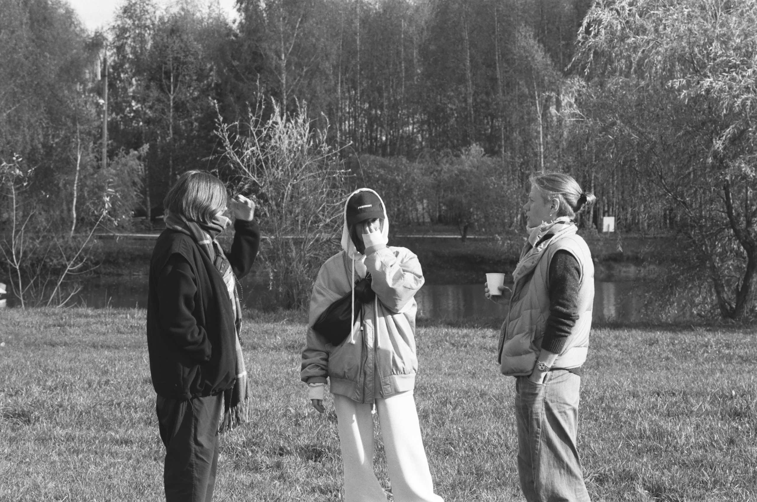 Mending girls. Фотограф · barwarm35mm · Москва