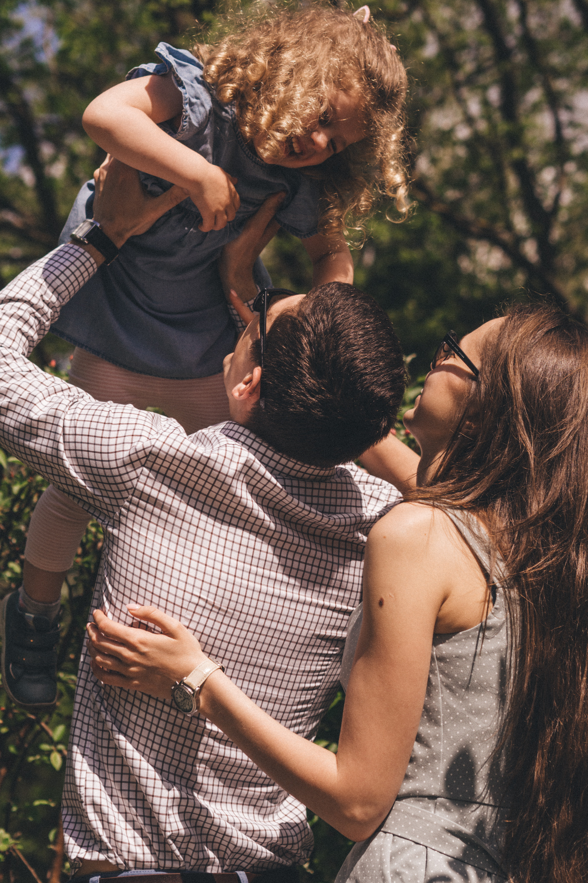 Семейный фотограф в студии, на улице и дома в Москве.