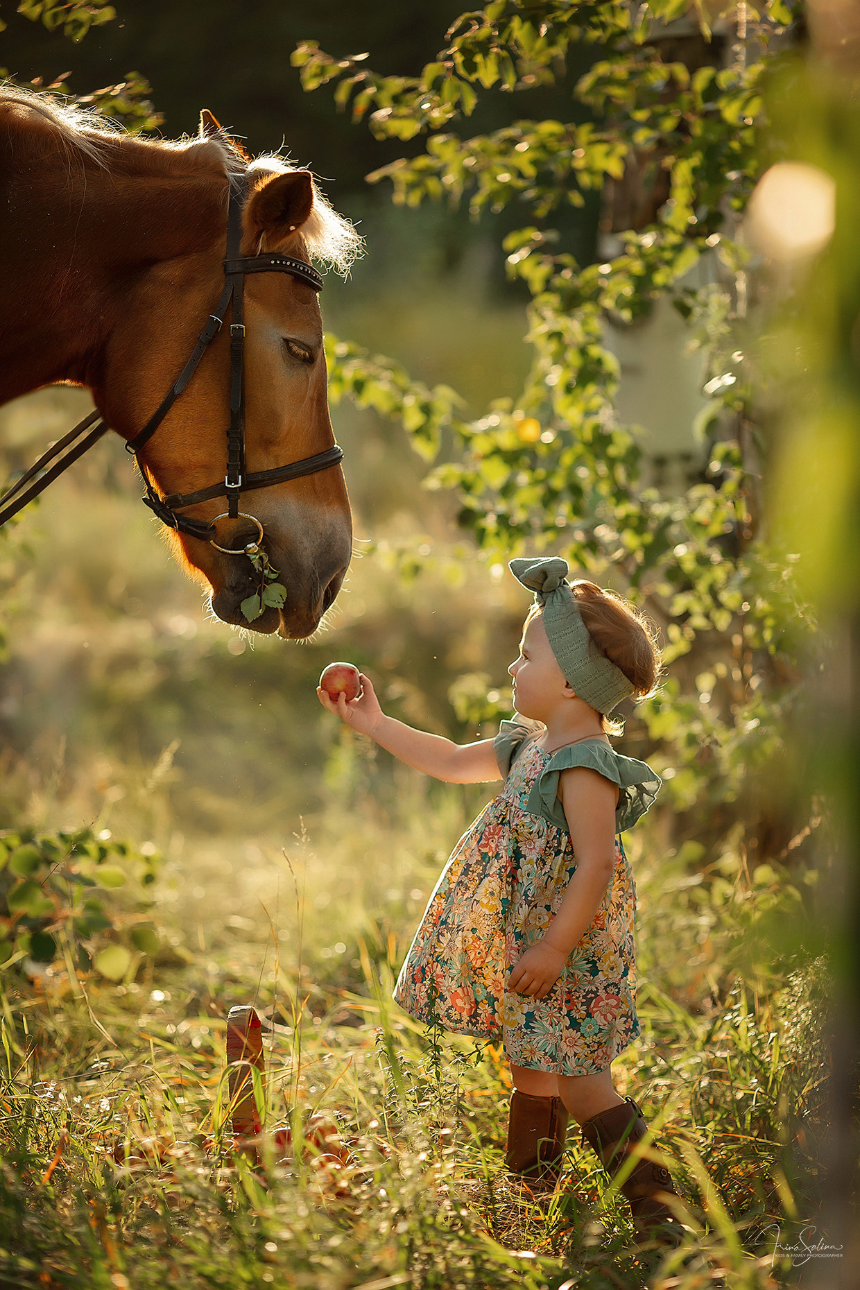 Семейная фотосессия и лошадки. Детский и семейный фотограф в Екатеринбурге