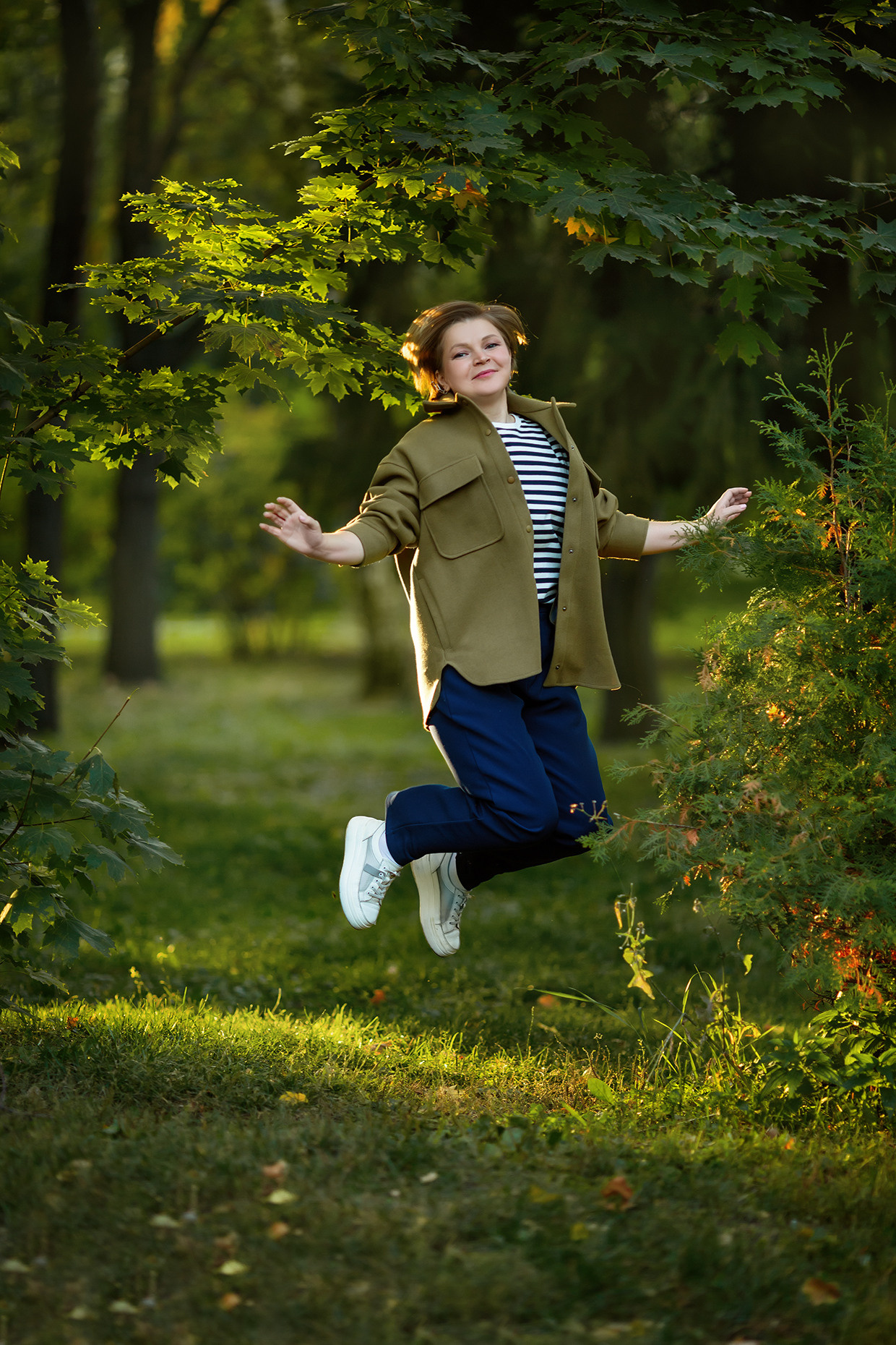Индивидуальная фотосессия в городском пейзаже и парке. Детский и семейный фотограф в Екатеринбурге