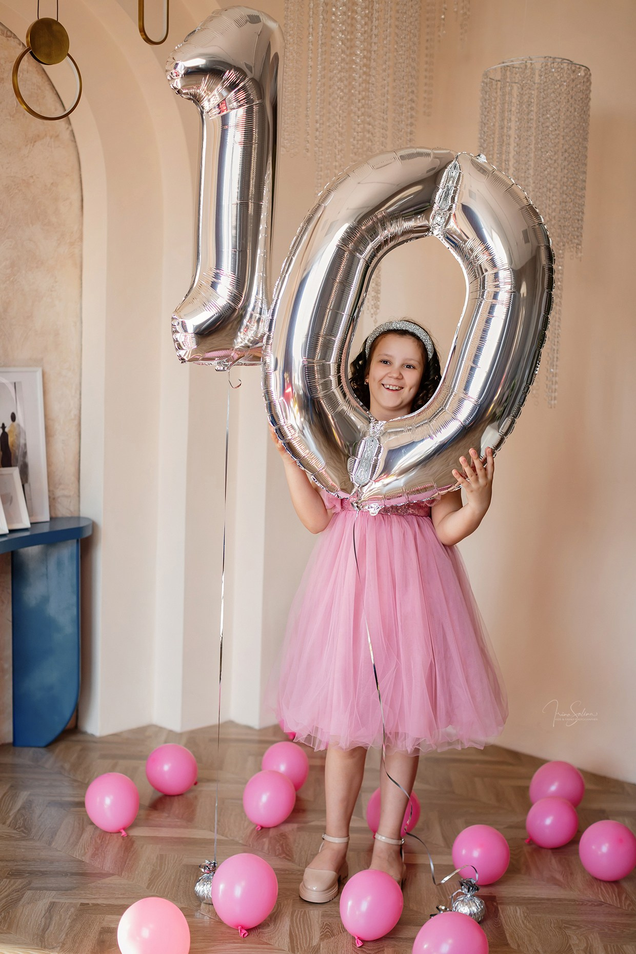 Индивидуальная детская фотосессия к Дню рождения!. Детский и семейный фотограф в Екатеринбурге