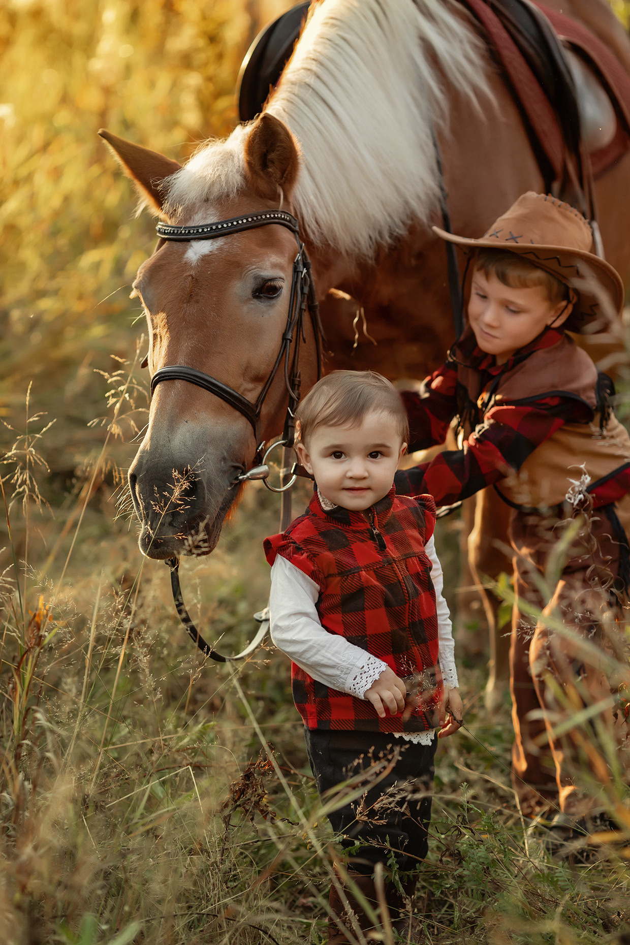 Семейная фотосессия и лошадки. Детский и семейный фотограф в Екатеринбурге