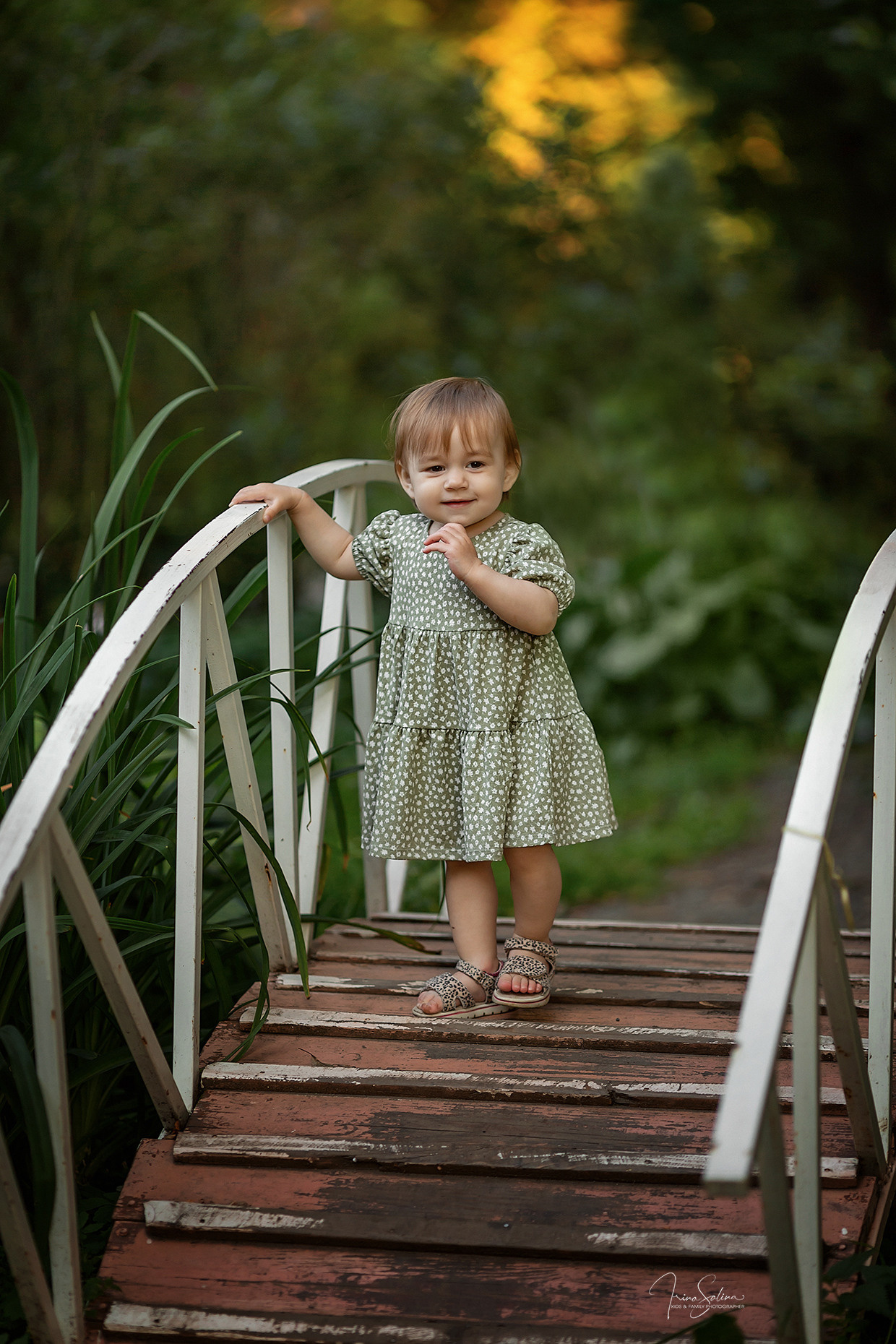 Семейная фотосессия в Харитоновском парке. Детский и семейный фотограф в Екатеринбурге