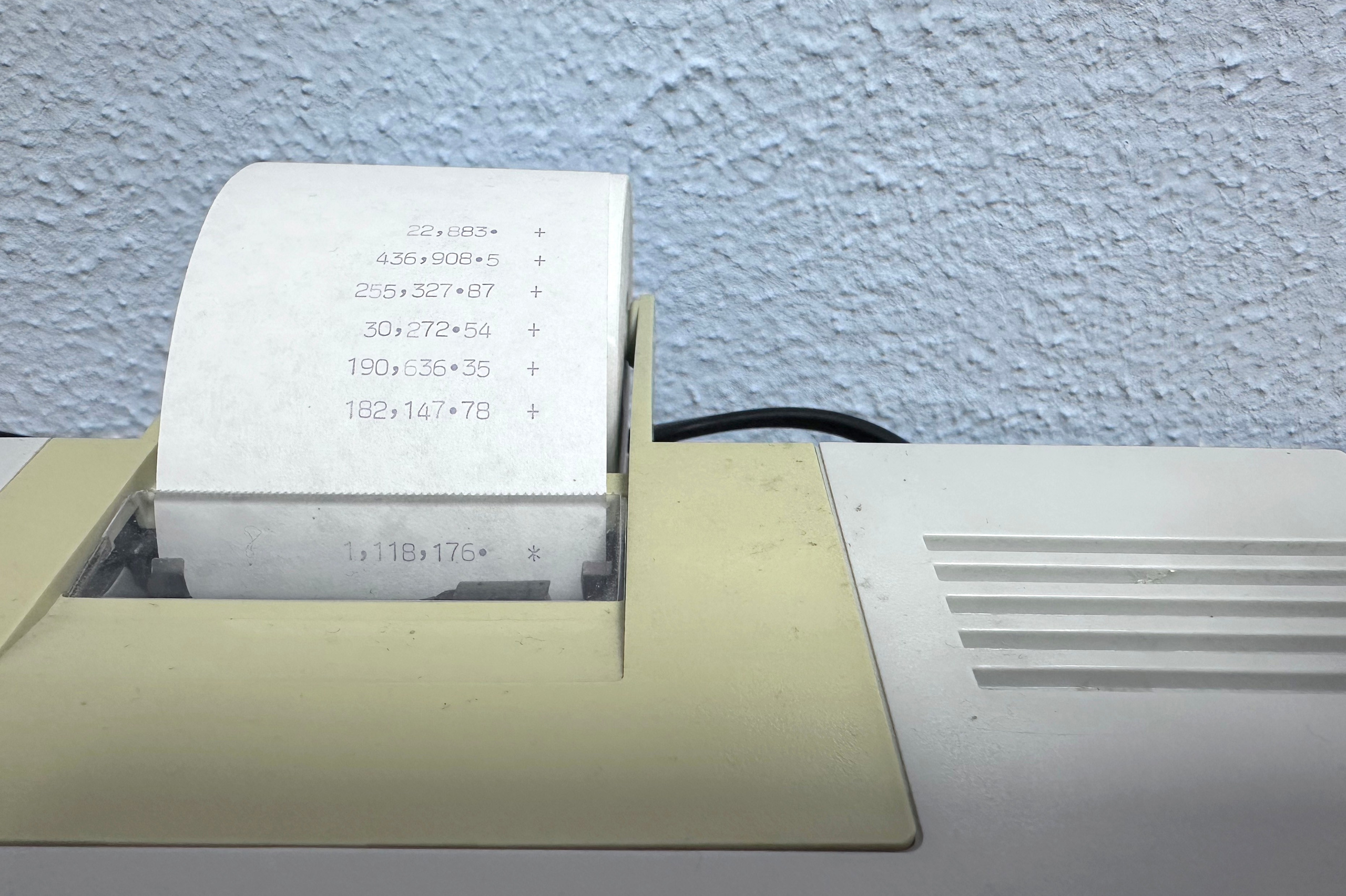 How much do Russian artists earn?