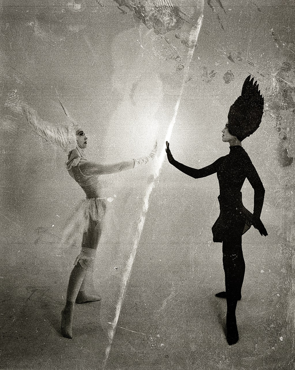 DIVIDE & CONQUER. Yulia Yurchevskaya | Art Director & Visual Visionary