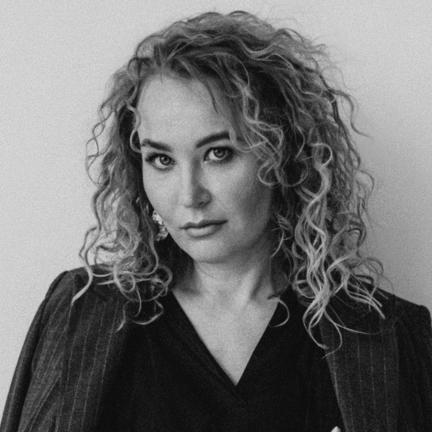 Контакты. Фотограф о любви в Перми Елена Кузовлева